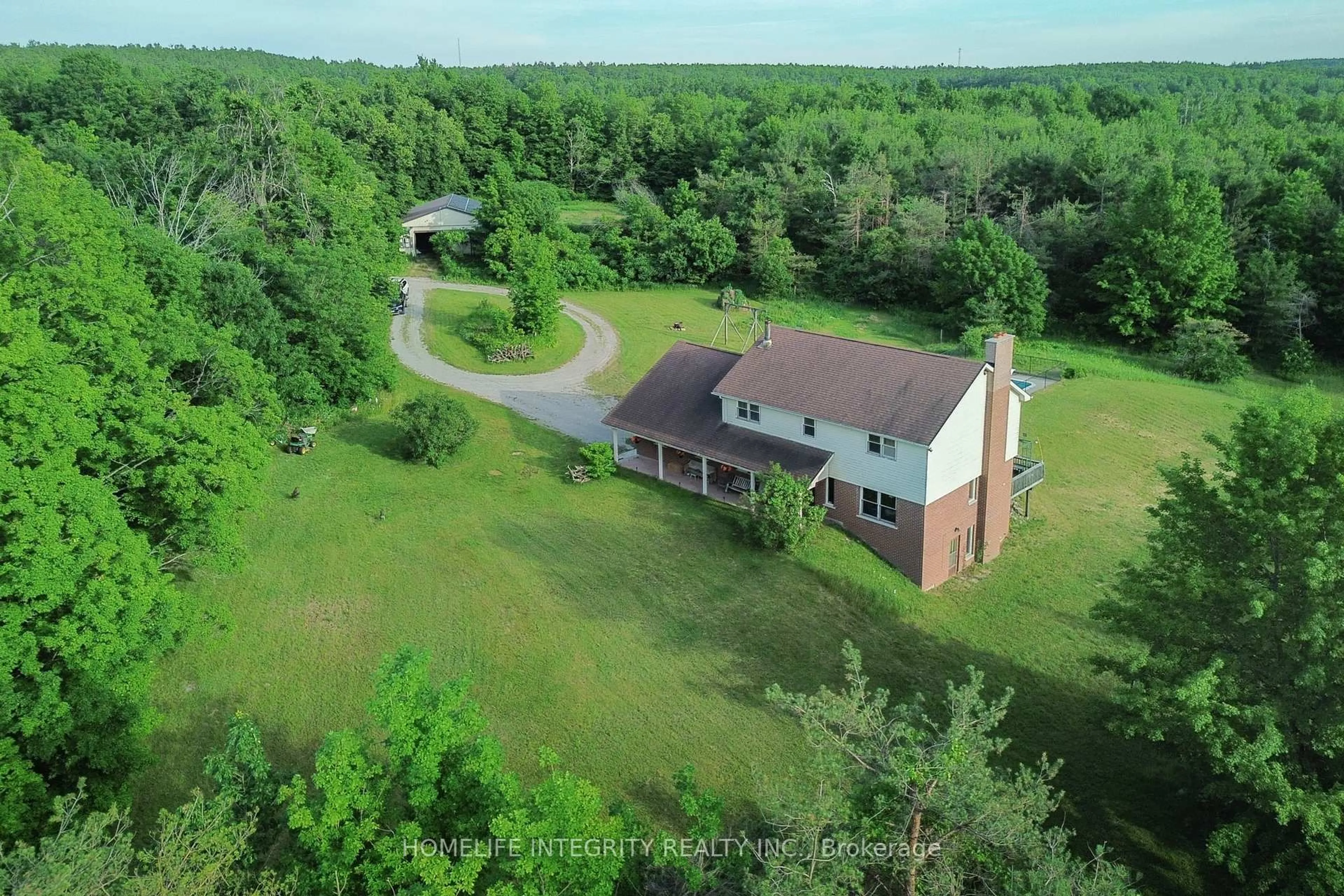 A pic from outside/outdoor area/front of a property/back of a property/a pic from drone, water/lake/river/ocean view for 4892 5 Line, Oro-Medonte Ontario L0L 1V0