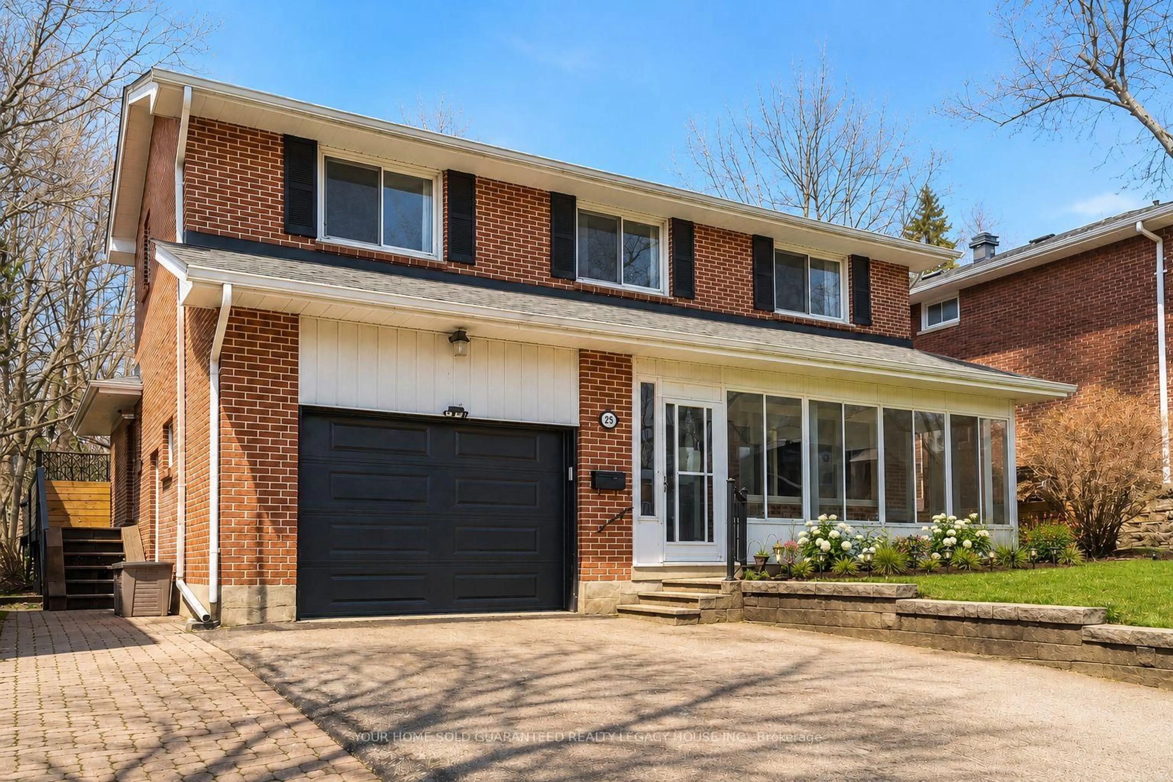 Home with brick exterior material, street for 25 Marshall St, Barrie Ontario L4N 3S4