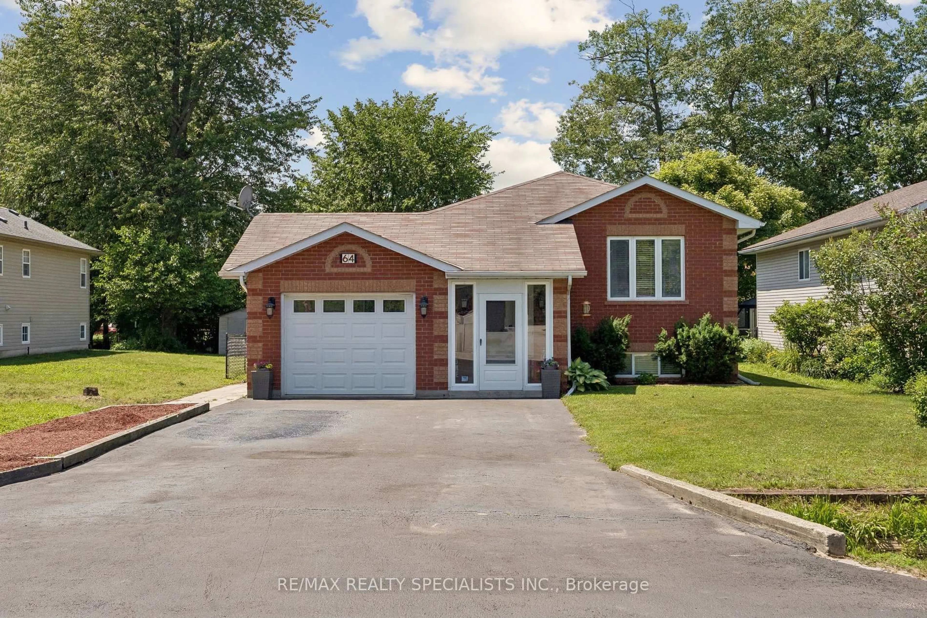 Home with brick exterior material, street for 64 Smallman Dr, Wasaga Beach Ontario L9Z 1L1
