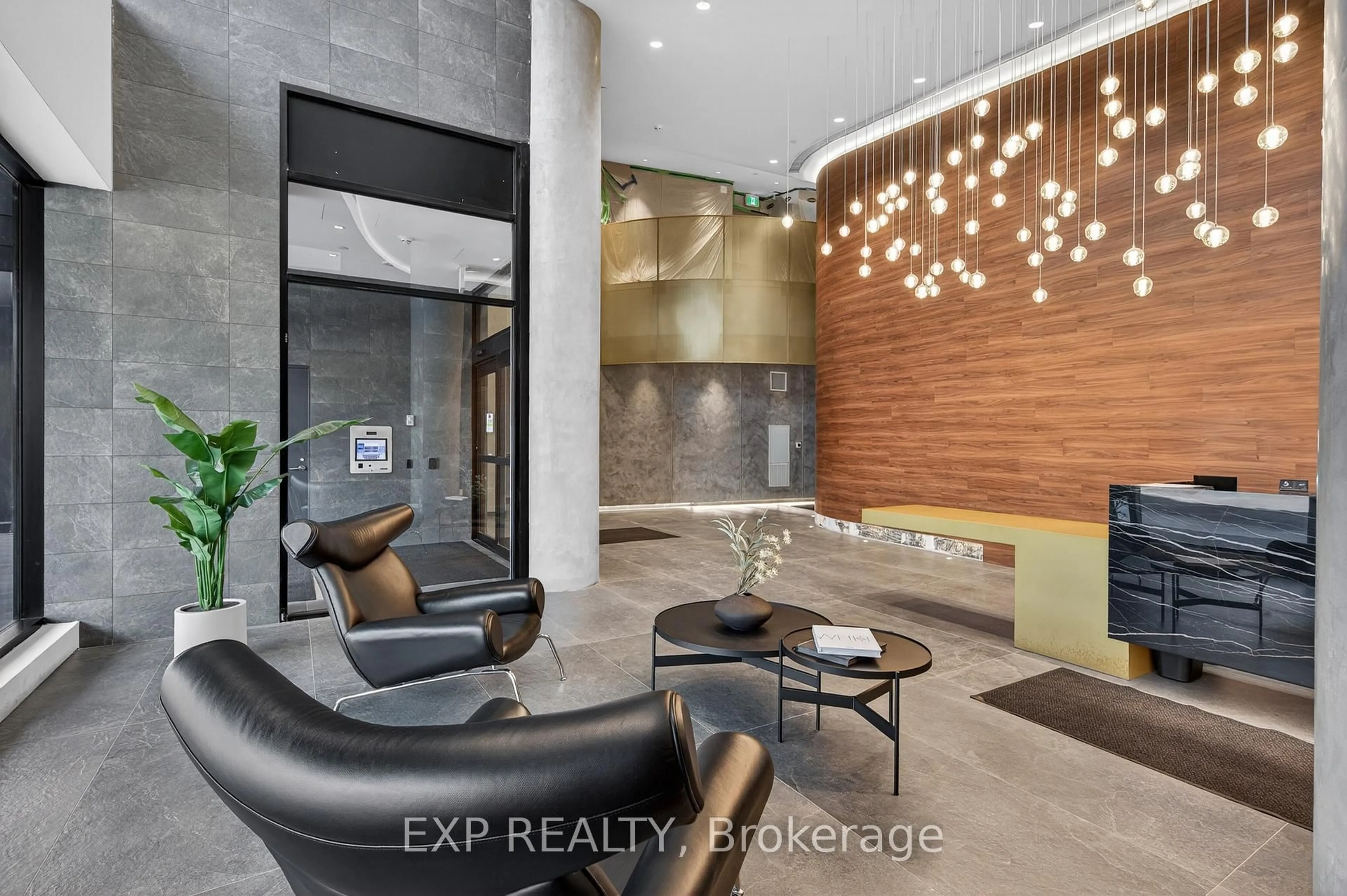 Lobby for 39 Mary St #1101, Barrie Ontario L4N 1S9