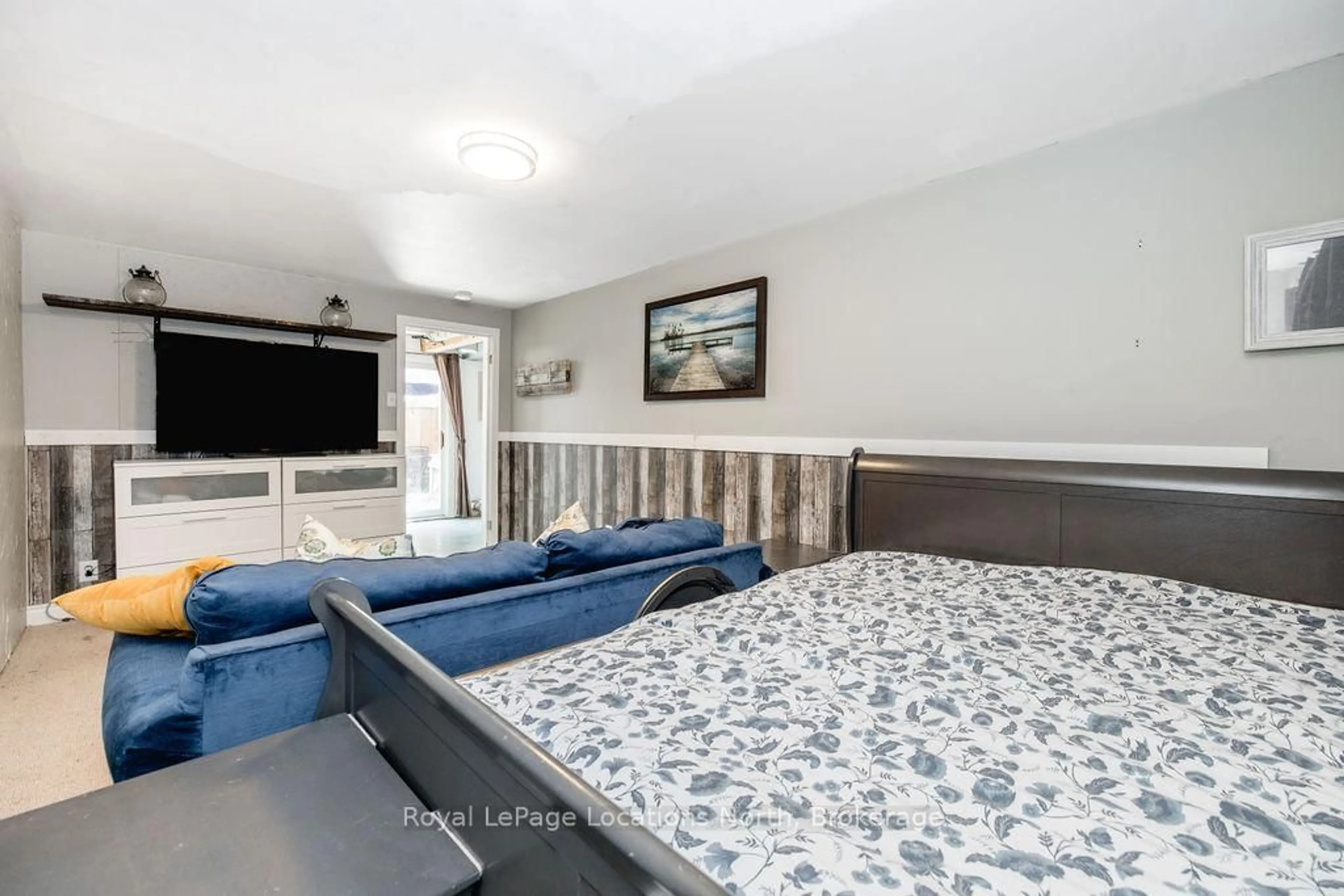 A pic of a room for 493 ONTARIO St, Collingwood Ontario L9Y 4B9