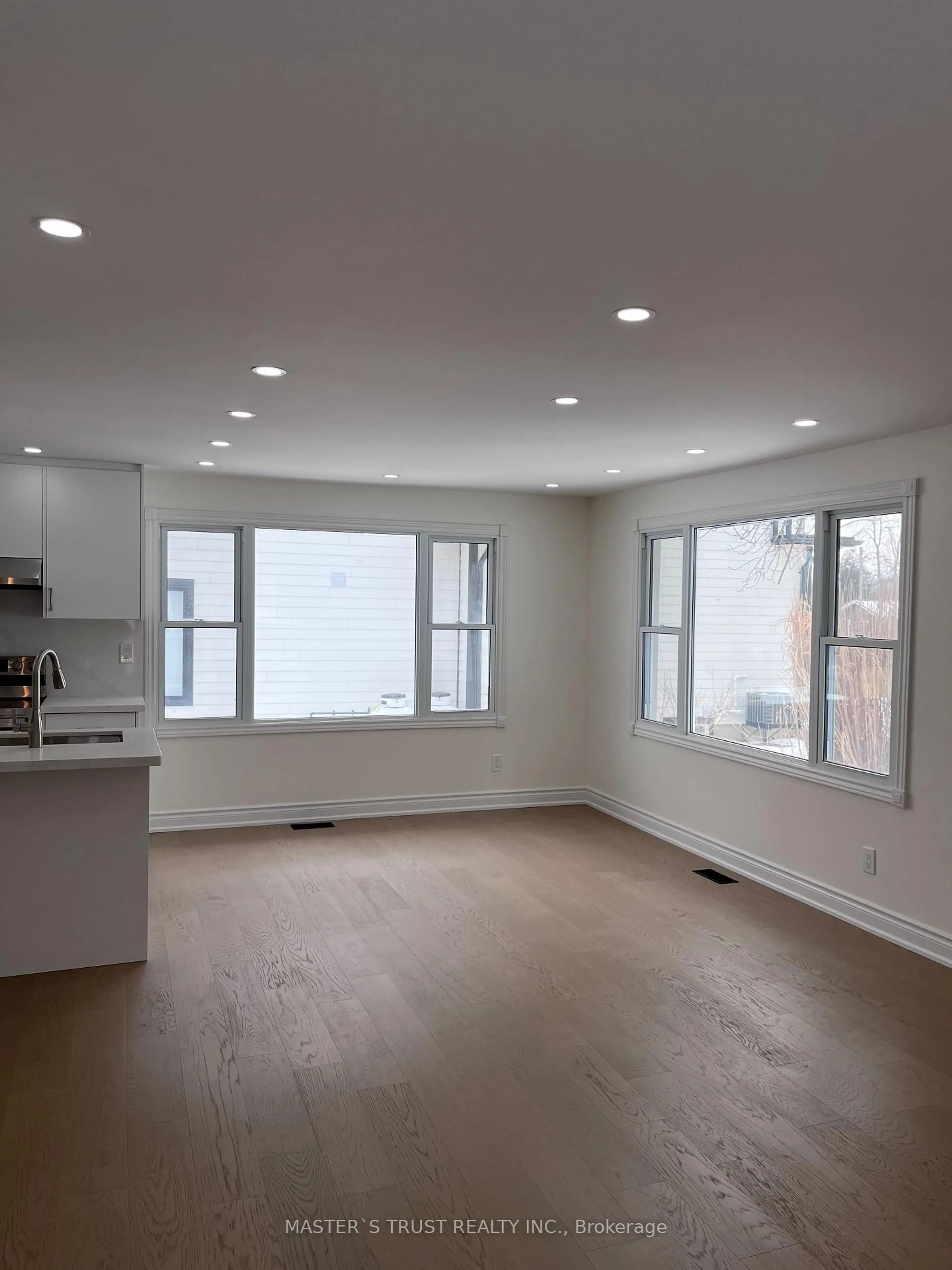 A pic of a room for 3965 Hilltop Rd, Ramara Ontario L3V 6H7