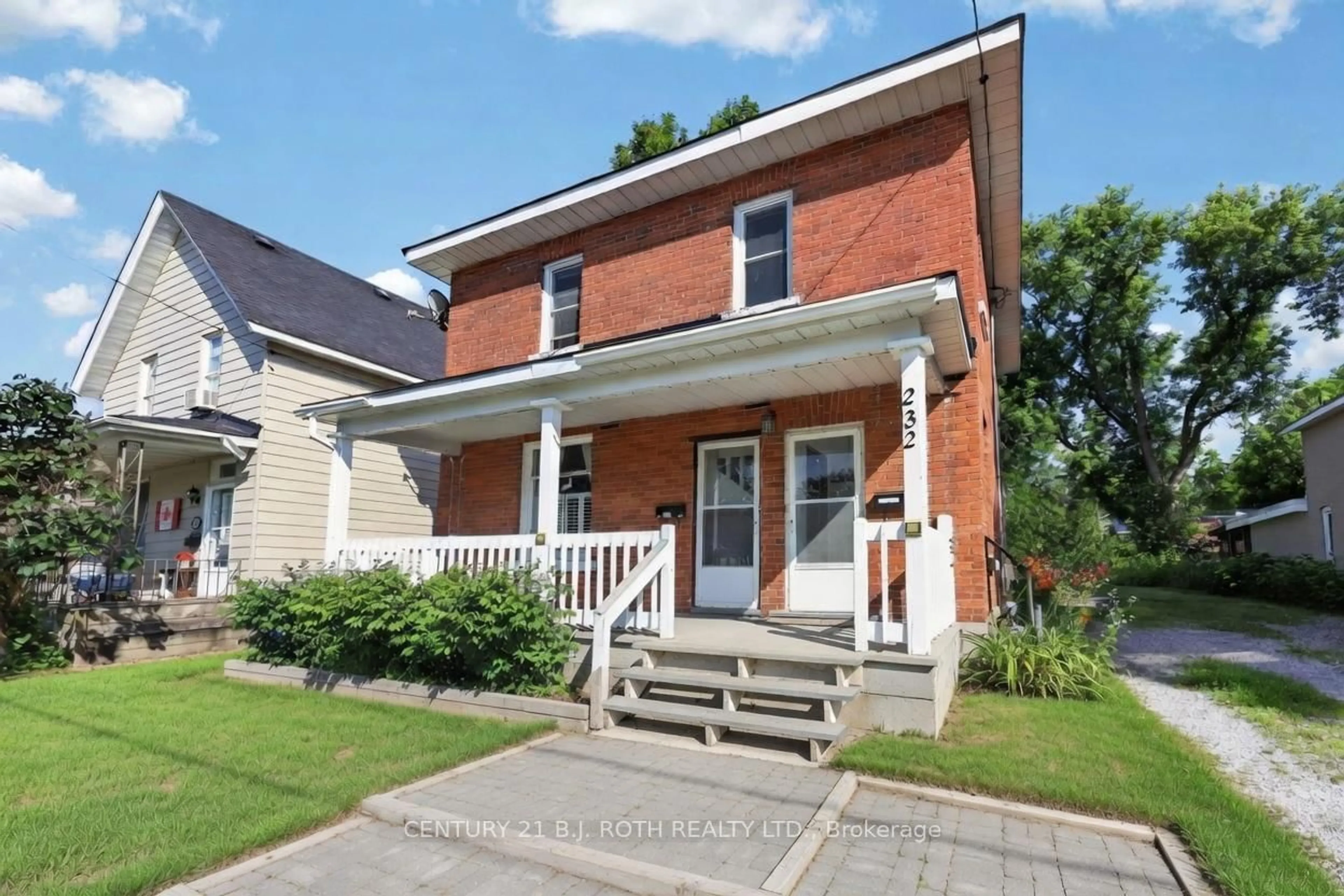 Home with brick exterior material, street for 232 Mary St, Orillia Ontario L3V 7Y7