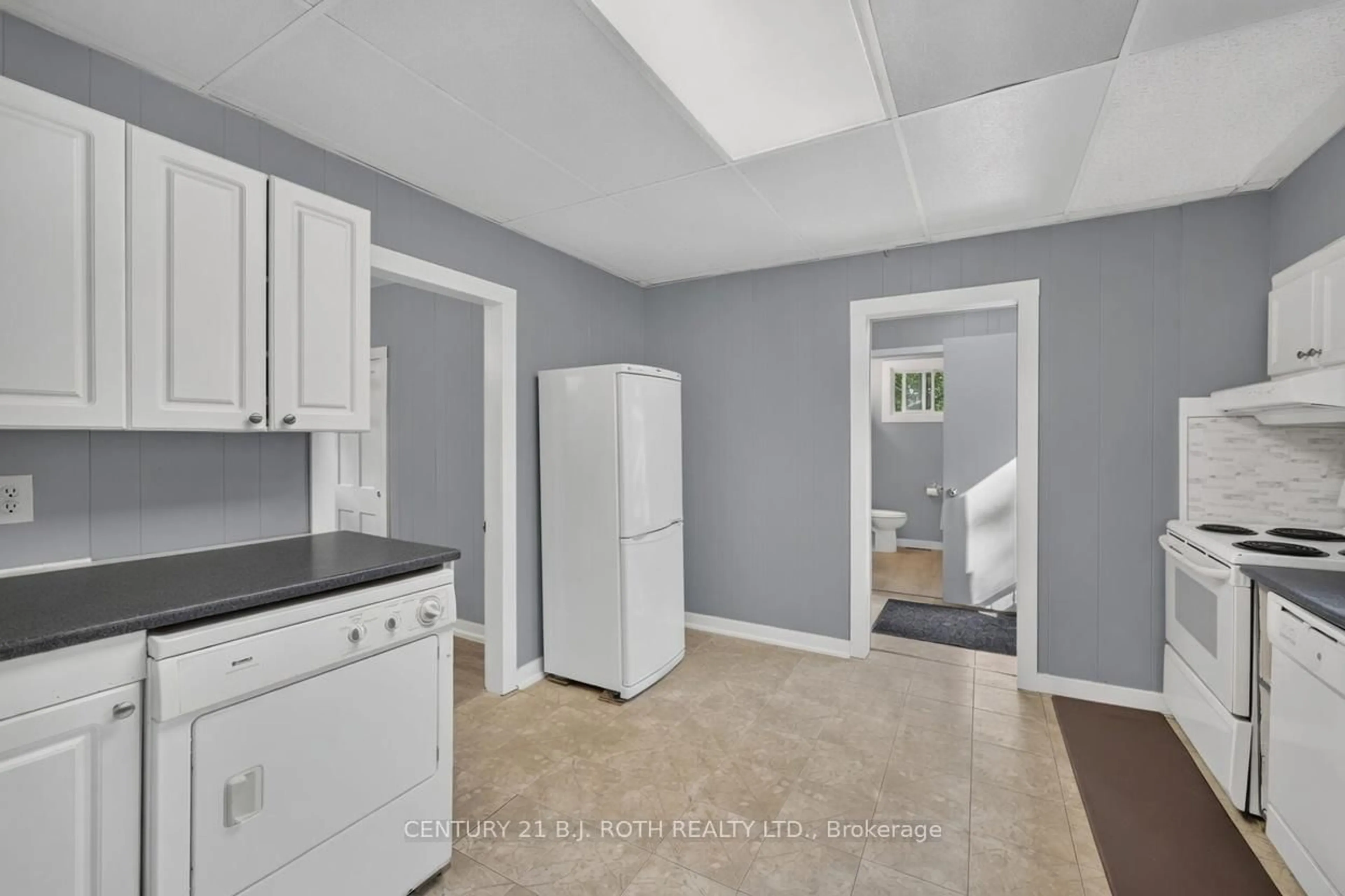 Unknown for 232 Mary St, Orillia Ontario L3V 7Y7