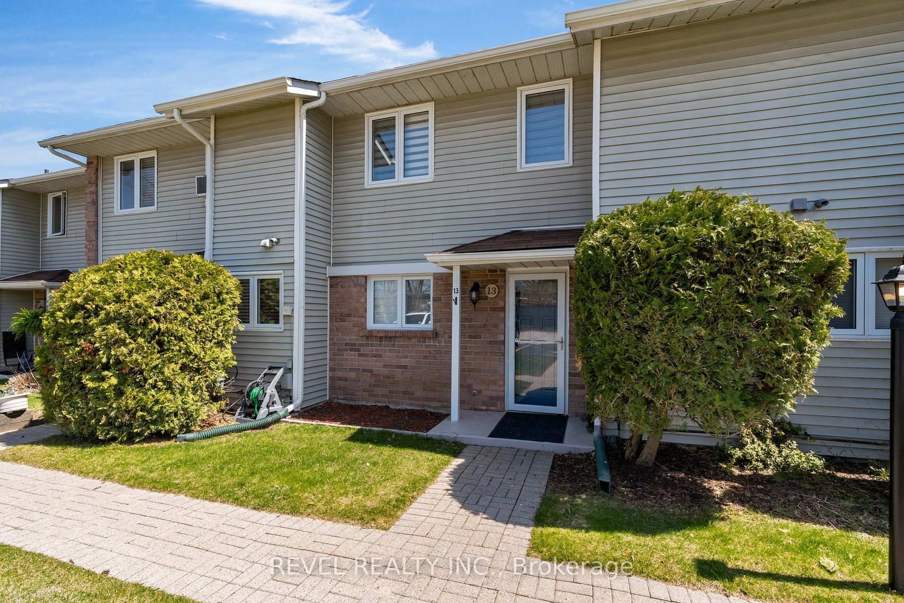 Unknown for 39 28th St #13, Wasaga Beach Ontario L9Z 2E4