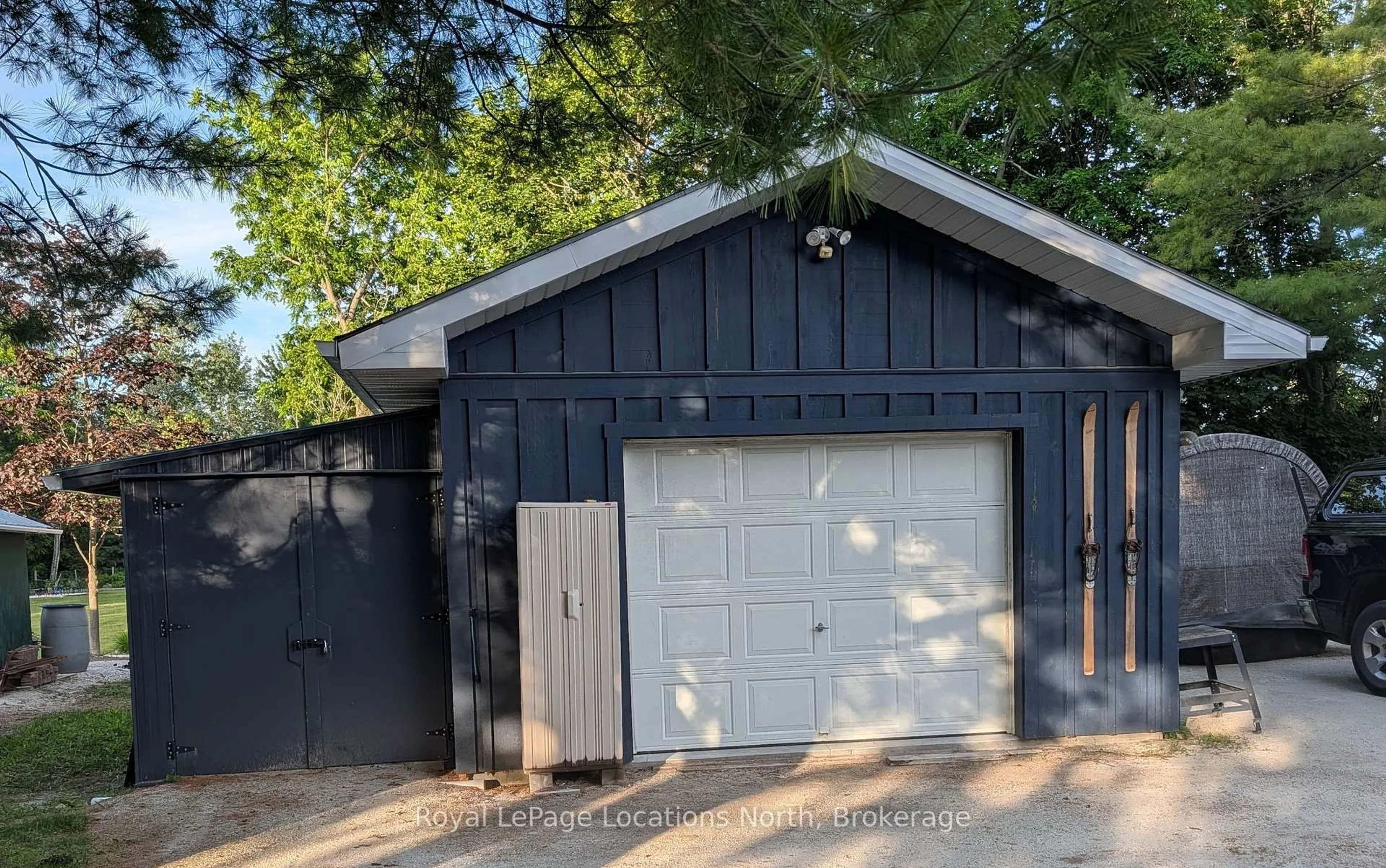 Shed for 236 PHILLIPS St, Clearview Ontario L0M 1S0