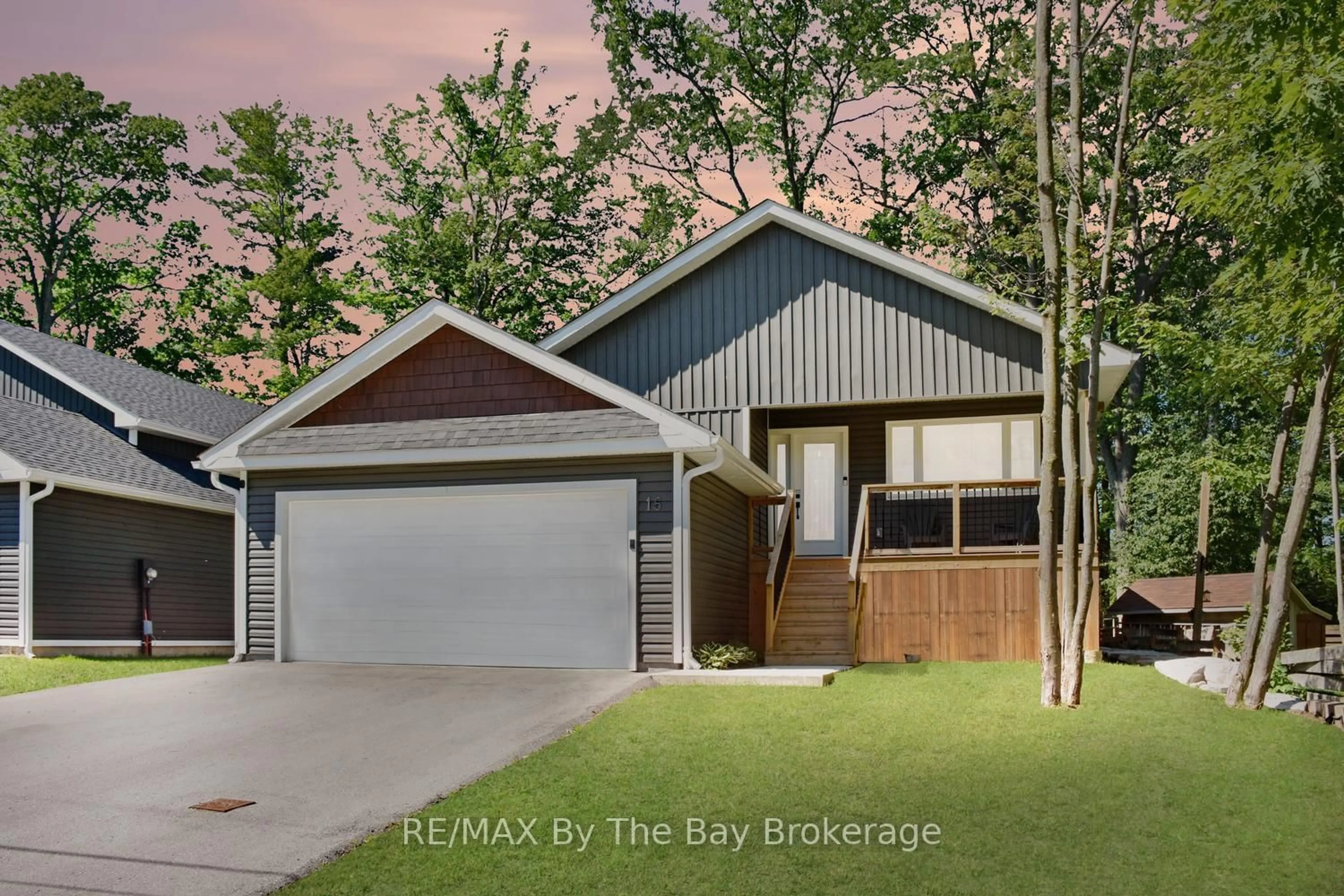 Unknown for 16 CARIBBEAN Dr, Wasaga Beach Ontario L9Z 2W3