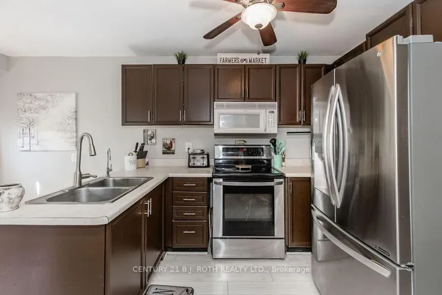 99 CARDINAL St, Barrie 4