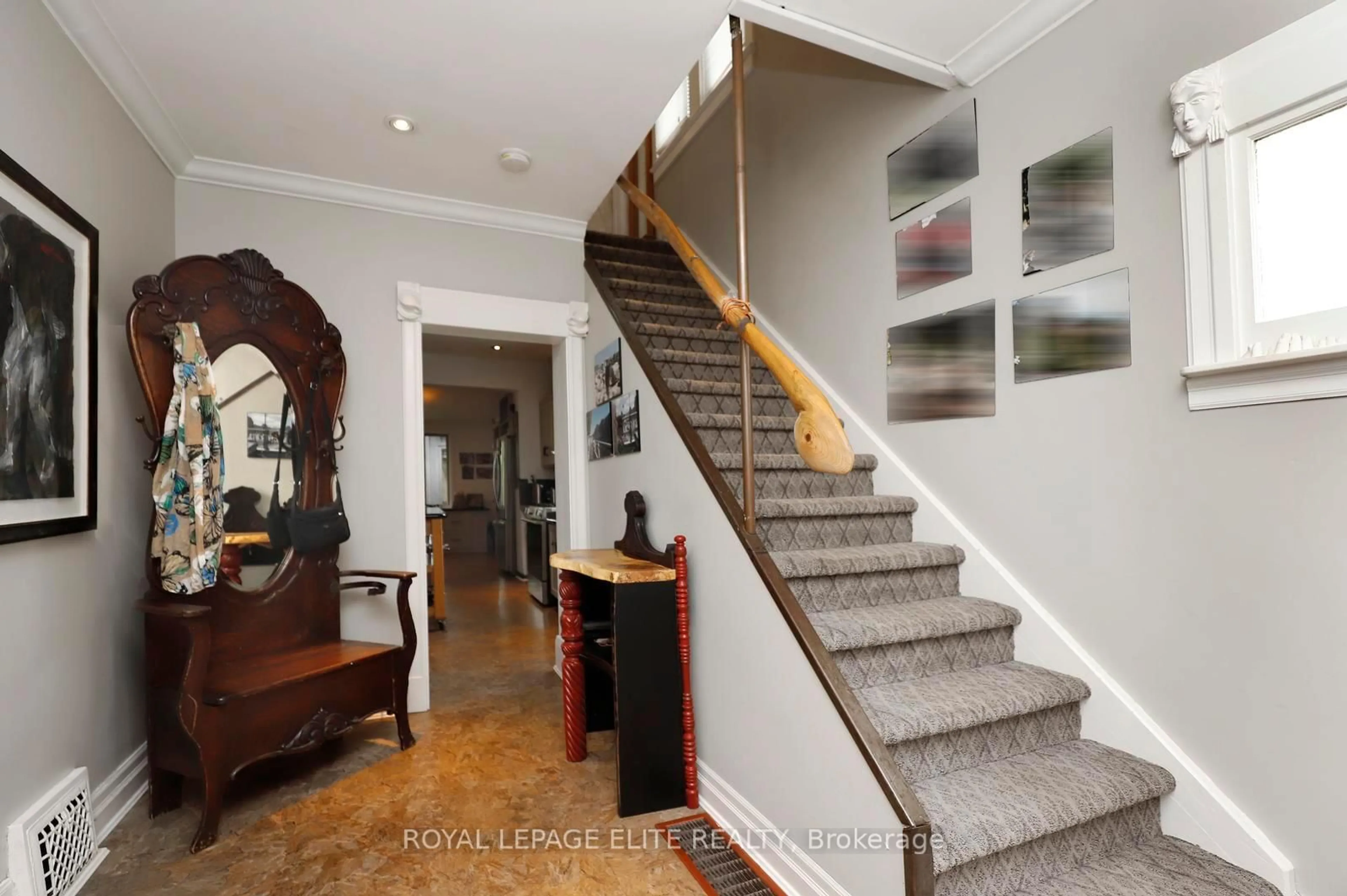 Unknown for 174 Owen St, Barrie Ontario L4M 3H9