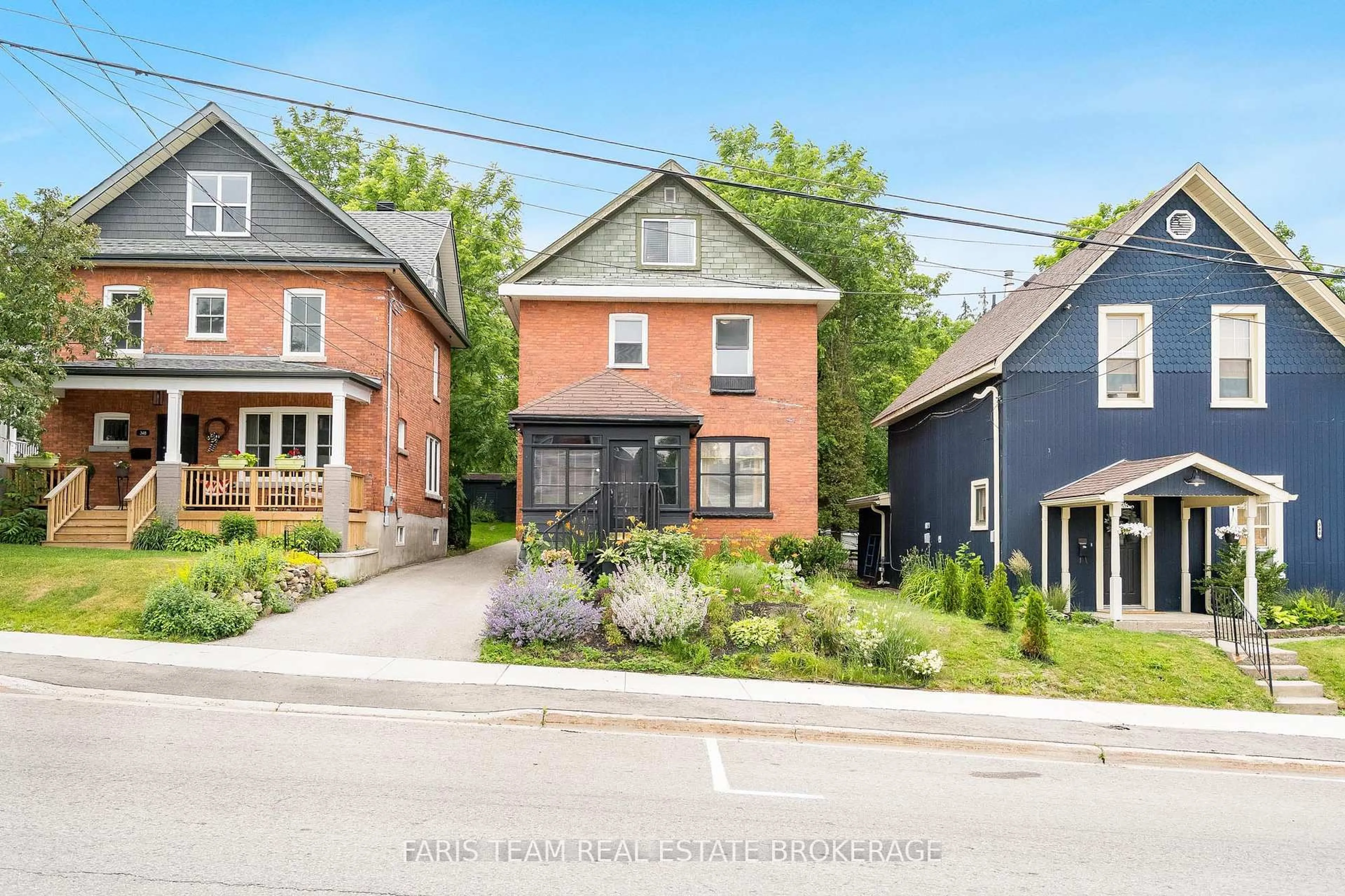 Home with brick exterior material, street for 344 First St, Midland Ontario L4R 3P2