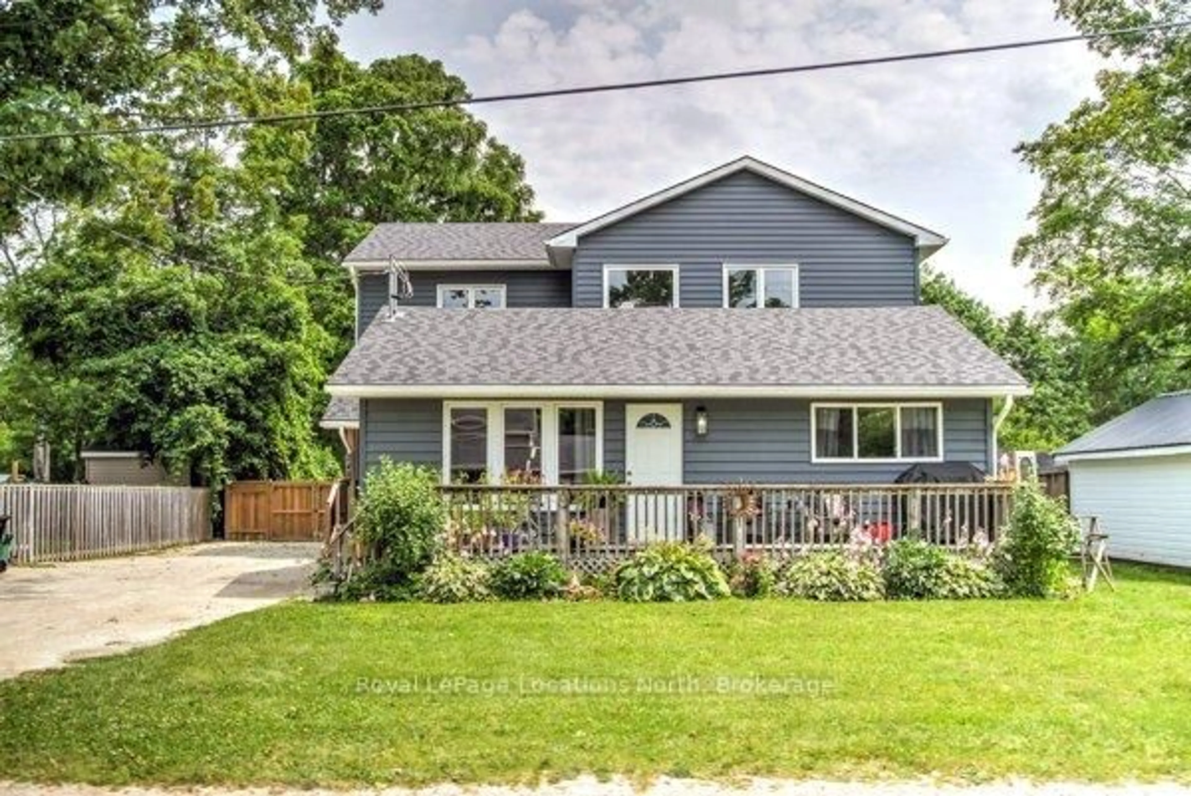 Home with vinyl exterior material, street for 245 Jane St, Clearview Ontario L0M 1S0