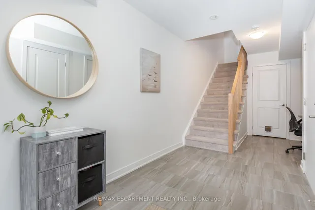 33 Red Maple Lane, Barrie 3