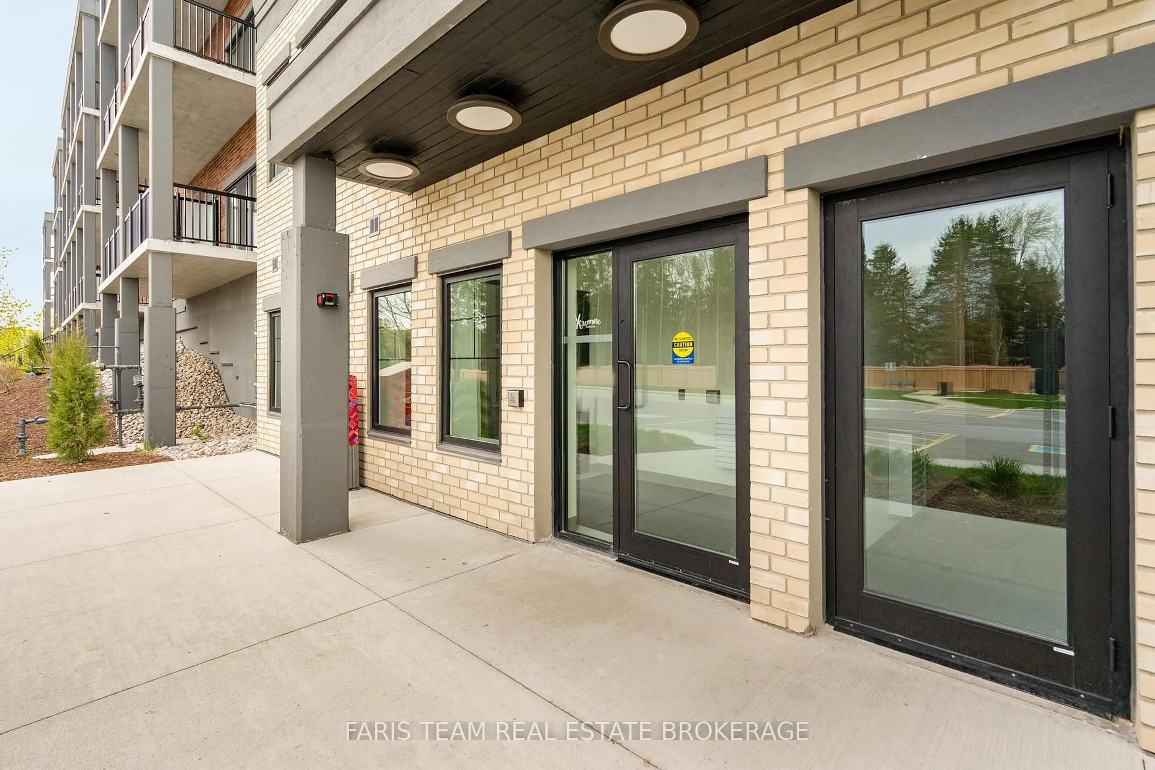 Unknown for 121 Mary St #224, Clearview Ontario L0M 1G0