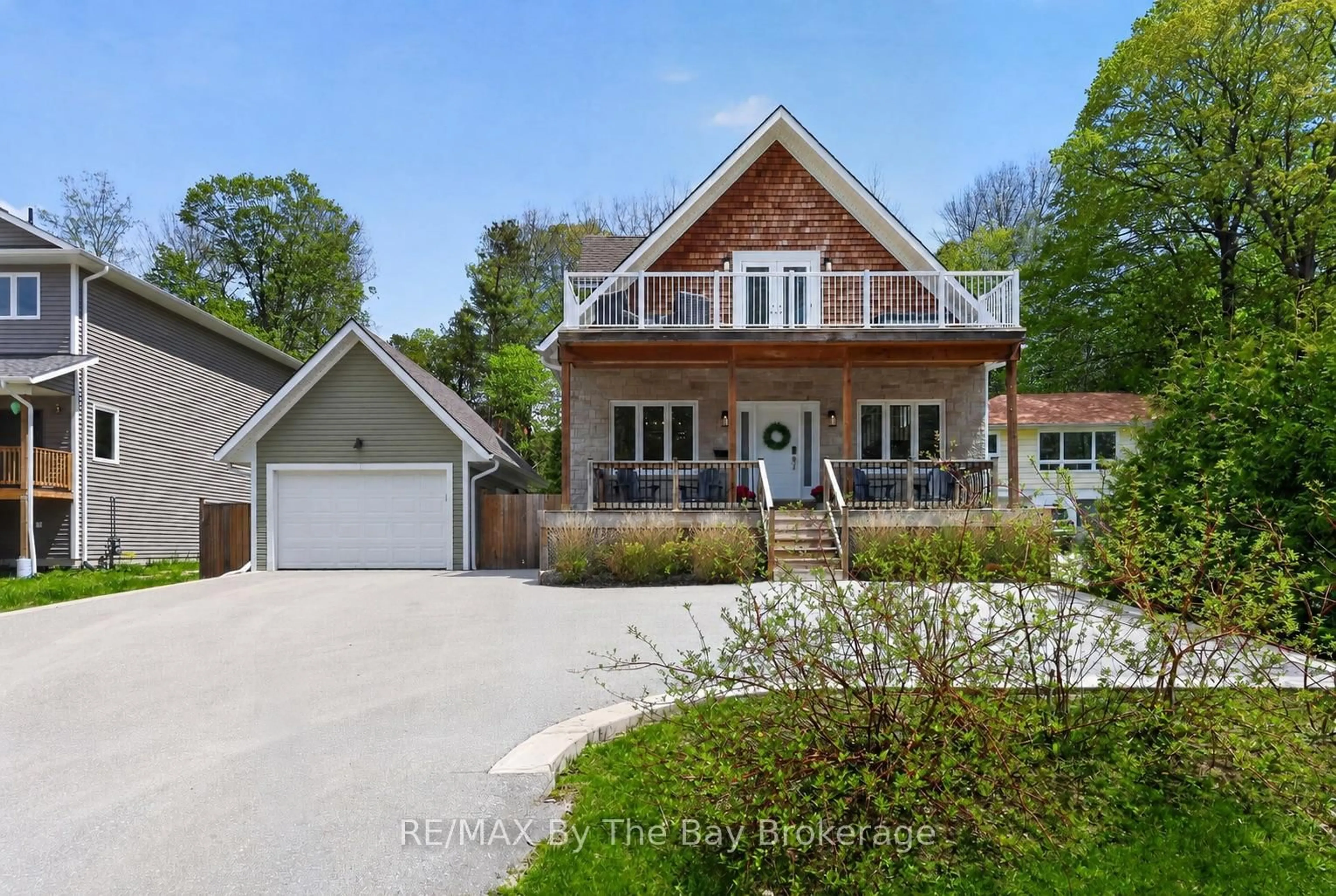 Home with brick exterior material, street for 17 Elizabeth Ave, Tiny Ontario L0L 1P1