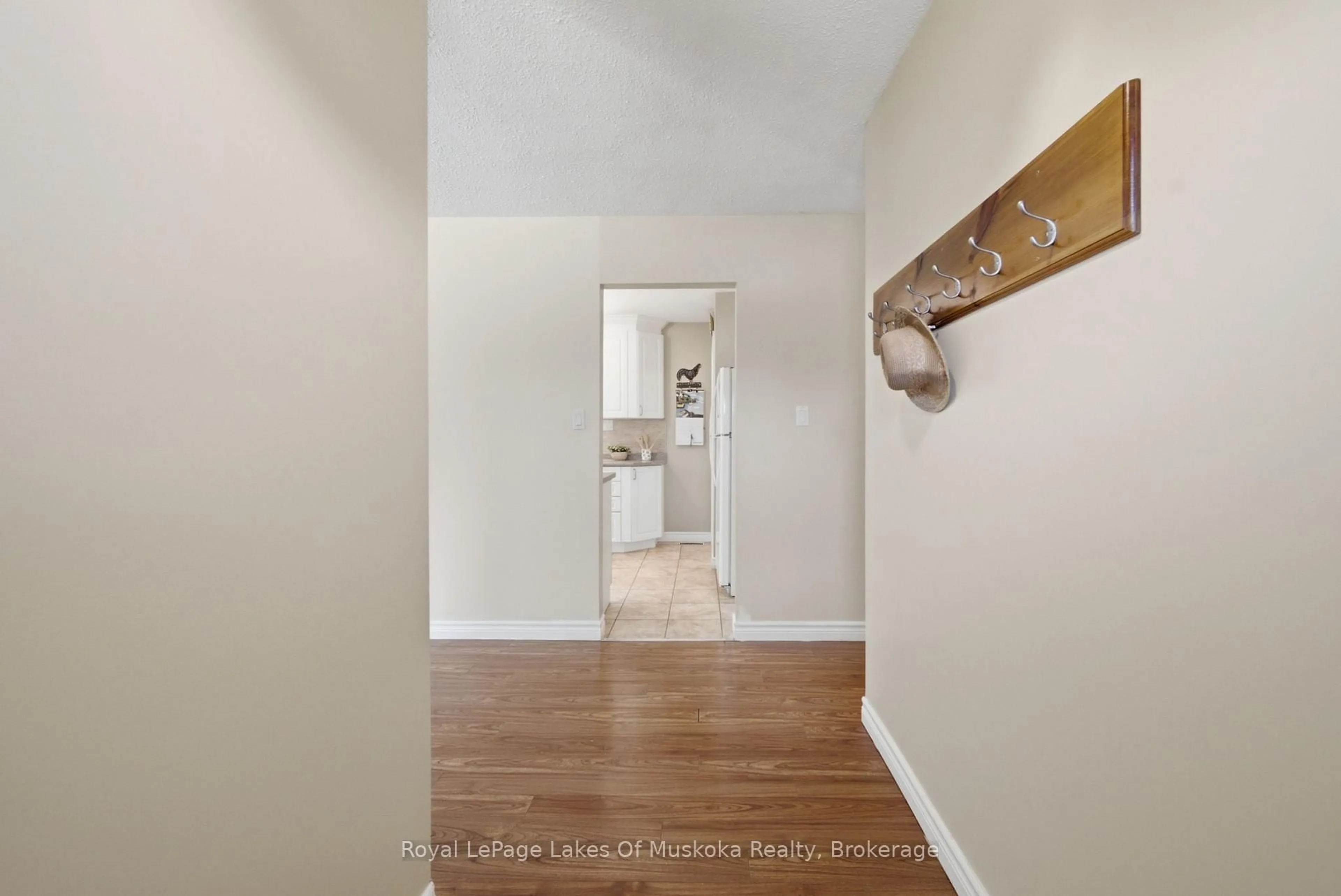 Unknown for 2049 Marchmont Rd, Severn Ontario L3V 6H2