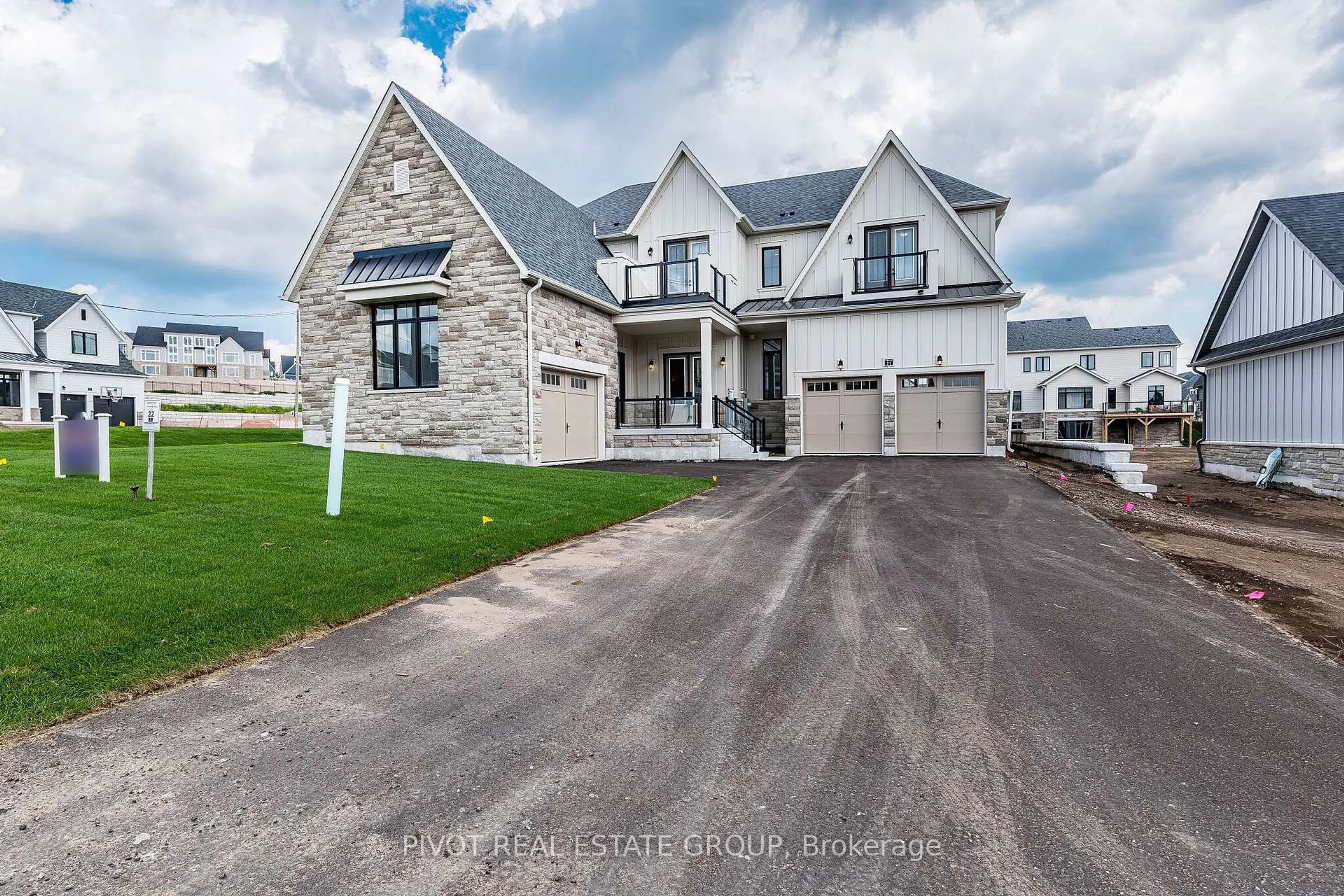Unknown for 11 Pinetree Dr, Oro-Medonte Ontario L0L 2L0