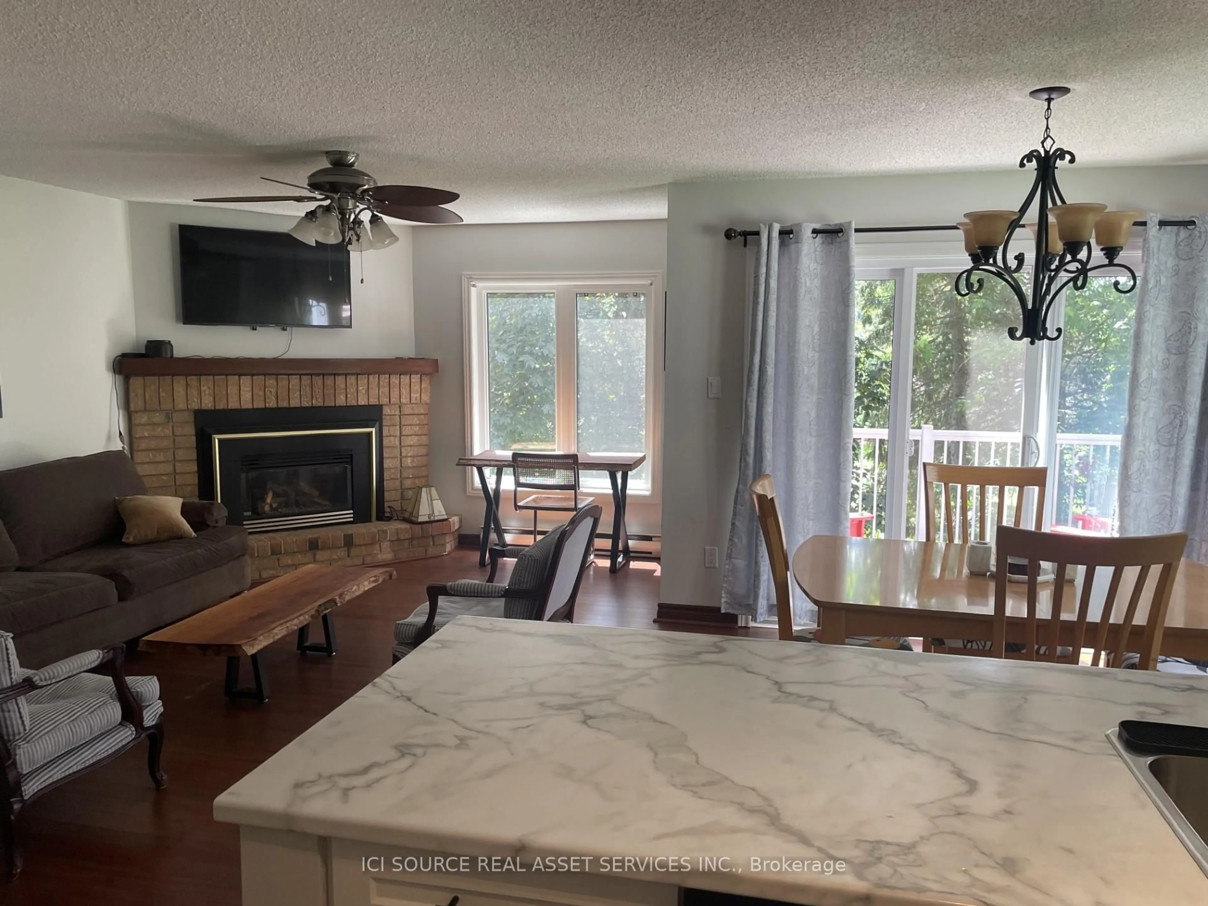 Open concept kitchen, unknown for 18 Ramblings Way #97, Collingwood Ontario L9Y 5C6