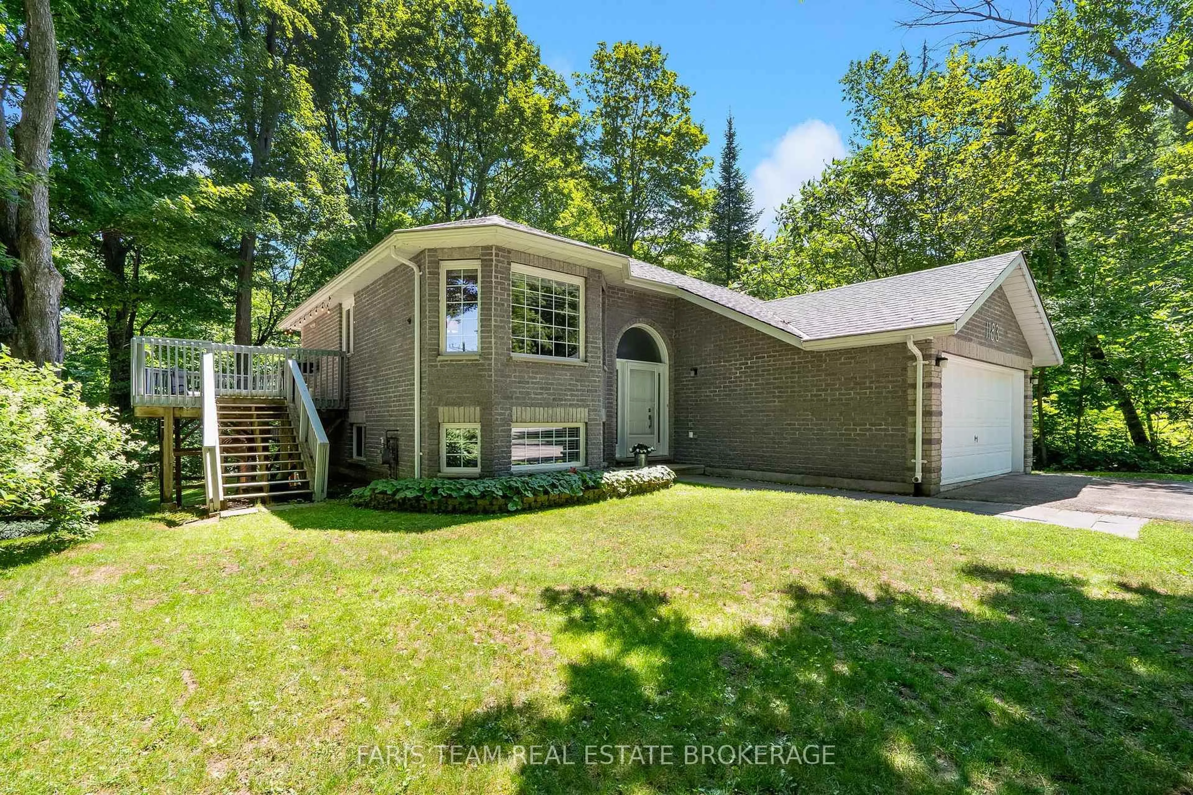 A pic from outside/outdoor area/front of a property/back of a property/a pic from drone, forest/trees view for 1183 Everton Rd, Midland Ontario L4R 5J2