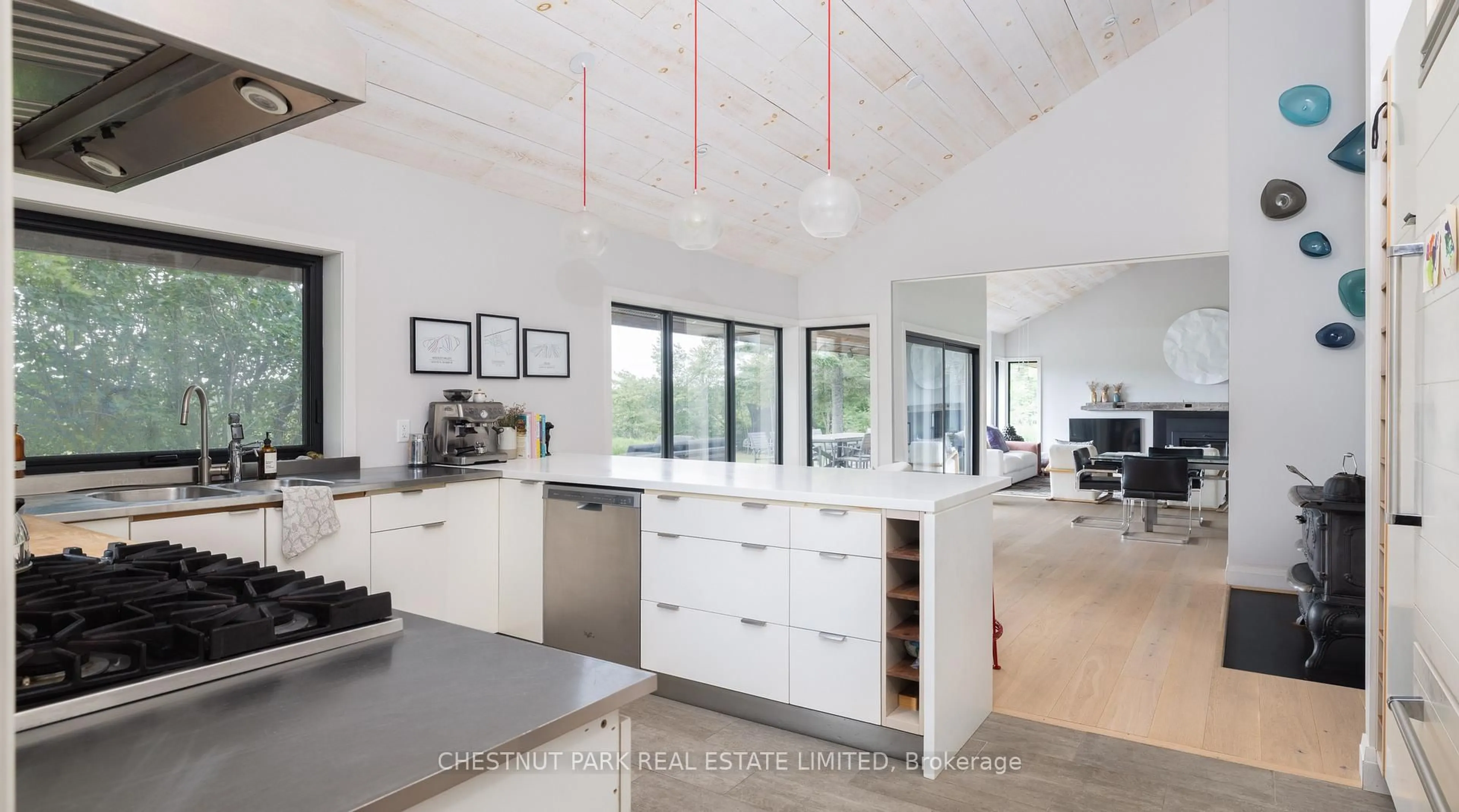 Contemporary kitchen, unknown for 2726 10 Nottawasaga Concession, Clearview Ontario L0M 1L0
