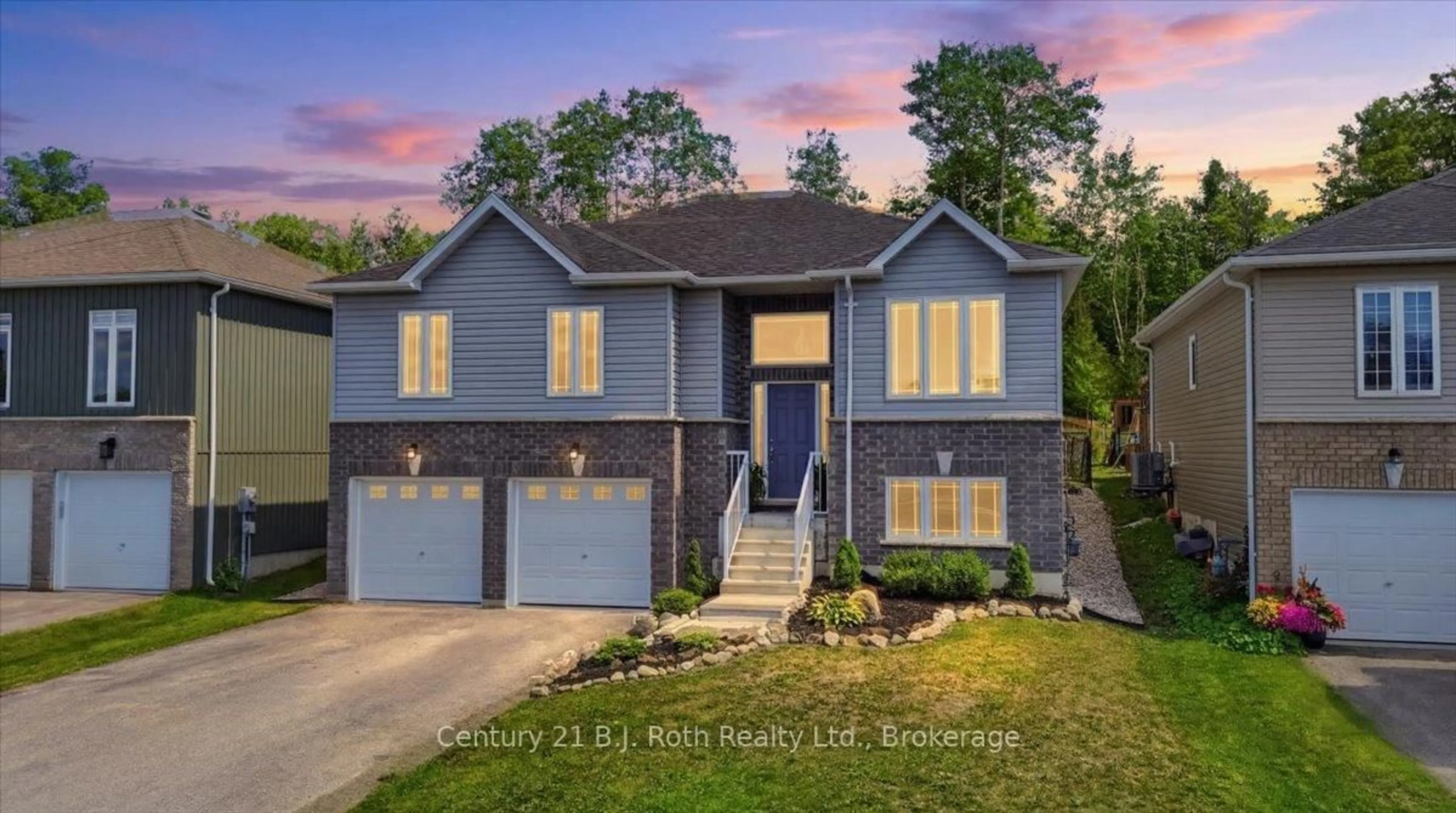 Home with brick exterior material, unknown for 27 Ralph Dalton Blvd, Tay Ontario L0K 2A0