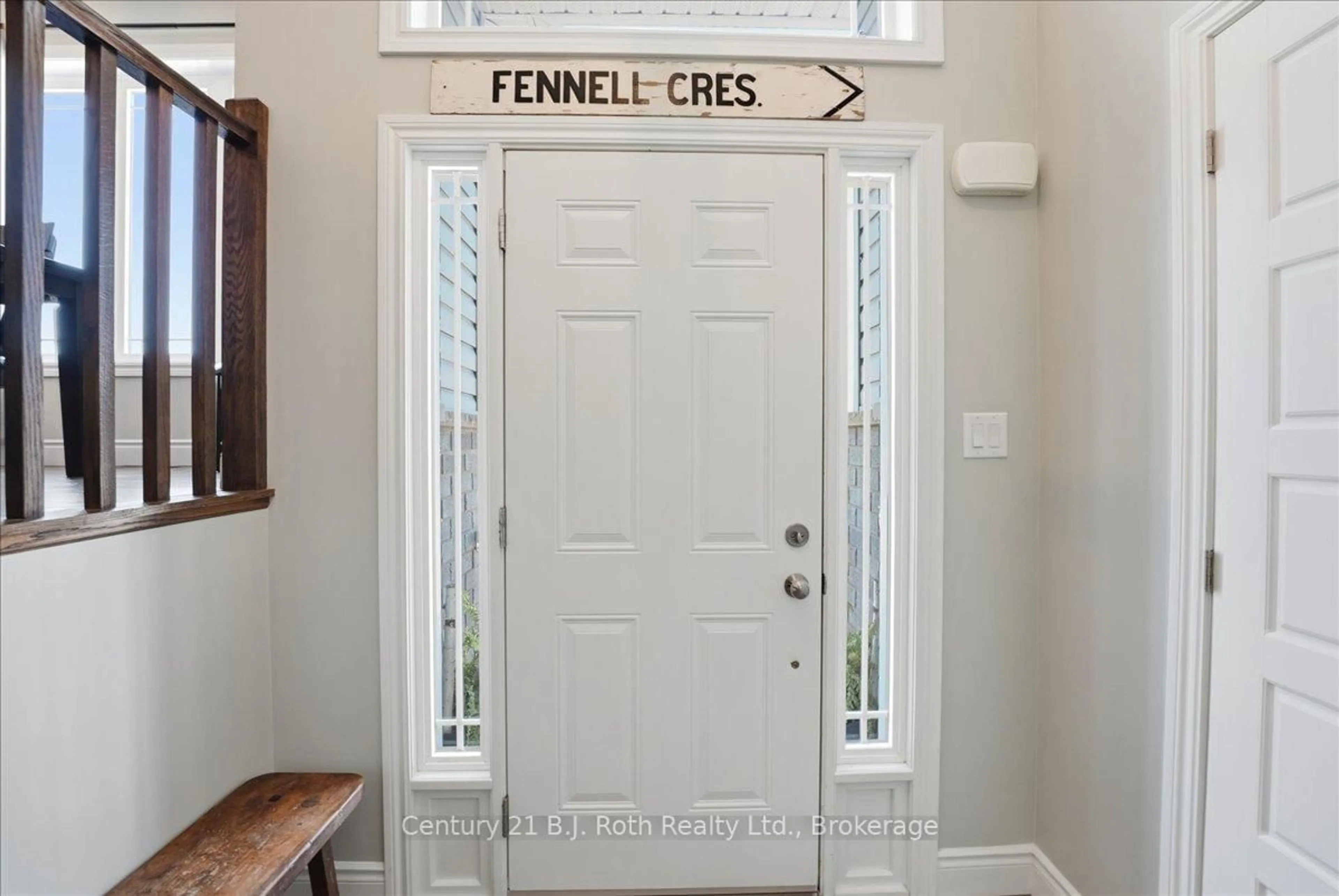 Indoor entryway for 27 Ralph Dalton Blvd, Tay Ontario L0K 2A0