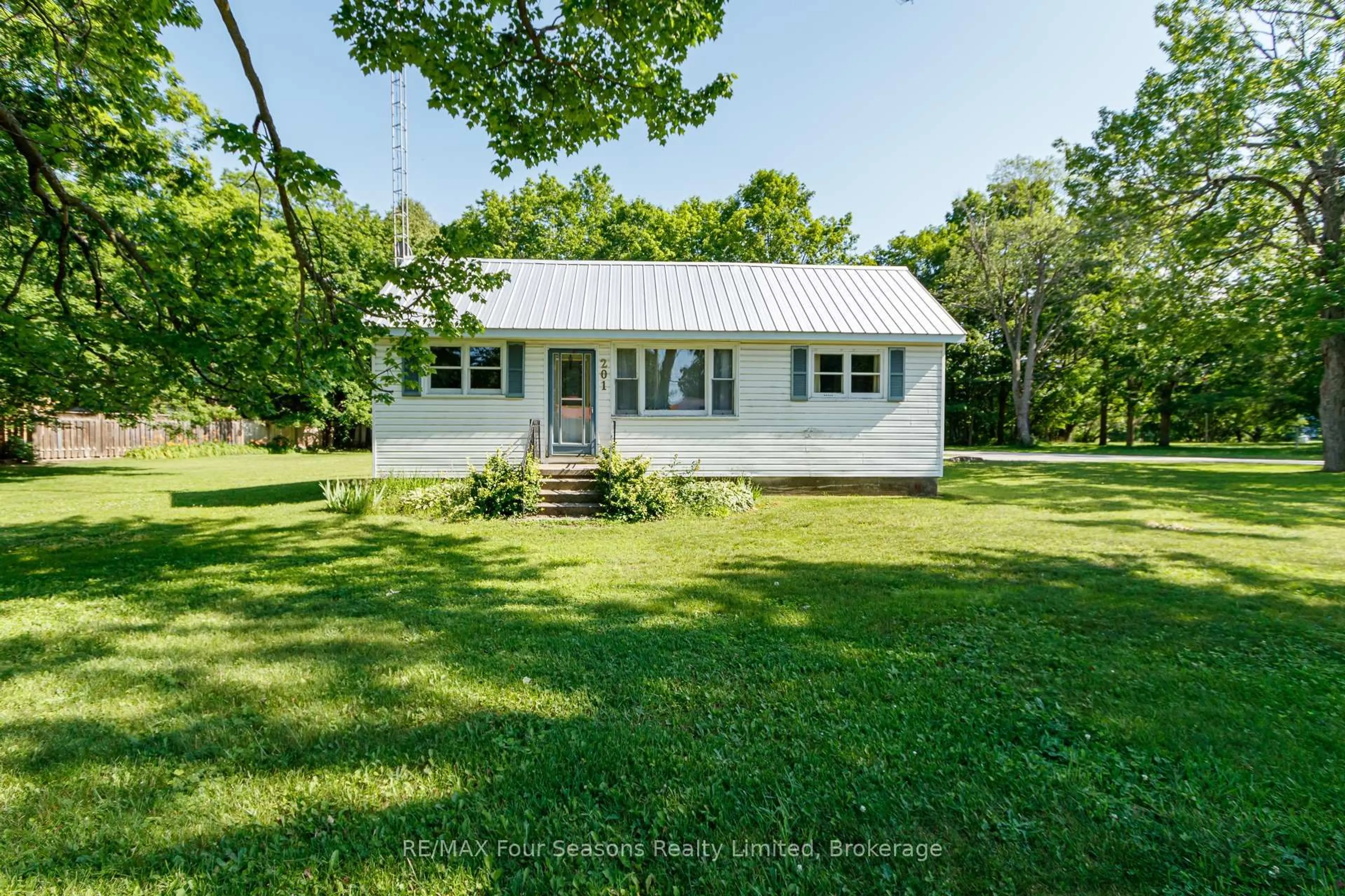 A pic from outside/outdoor area/front of a property/back of a property/a pic from drone, water/lake/river/ocean view for 201 Sunnidale St, Clearview Ontario L0M 1S0