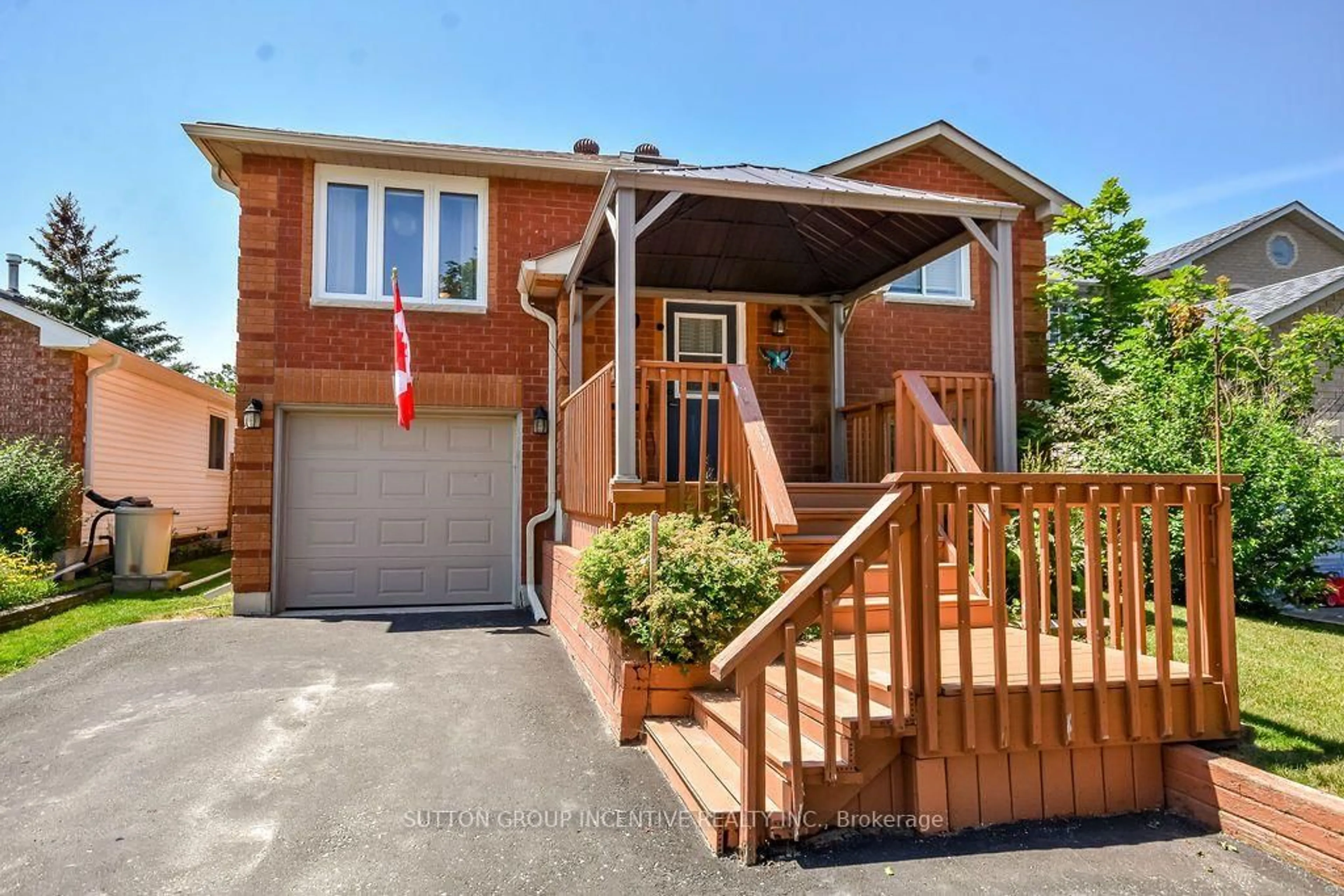 Home with brick exterior material, street for 10 Palling Lane, Barrie Ontario L4M 6H4