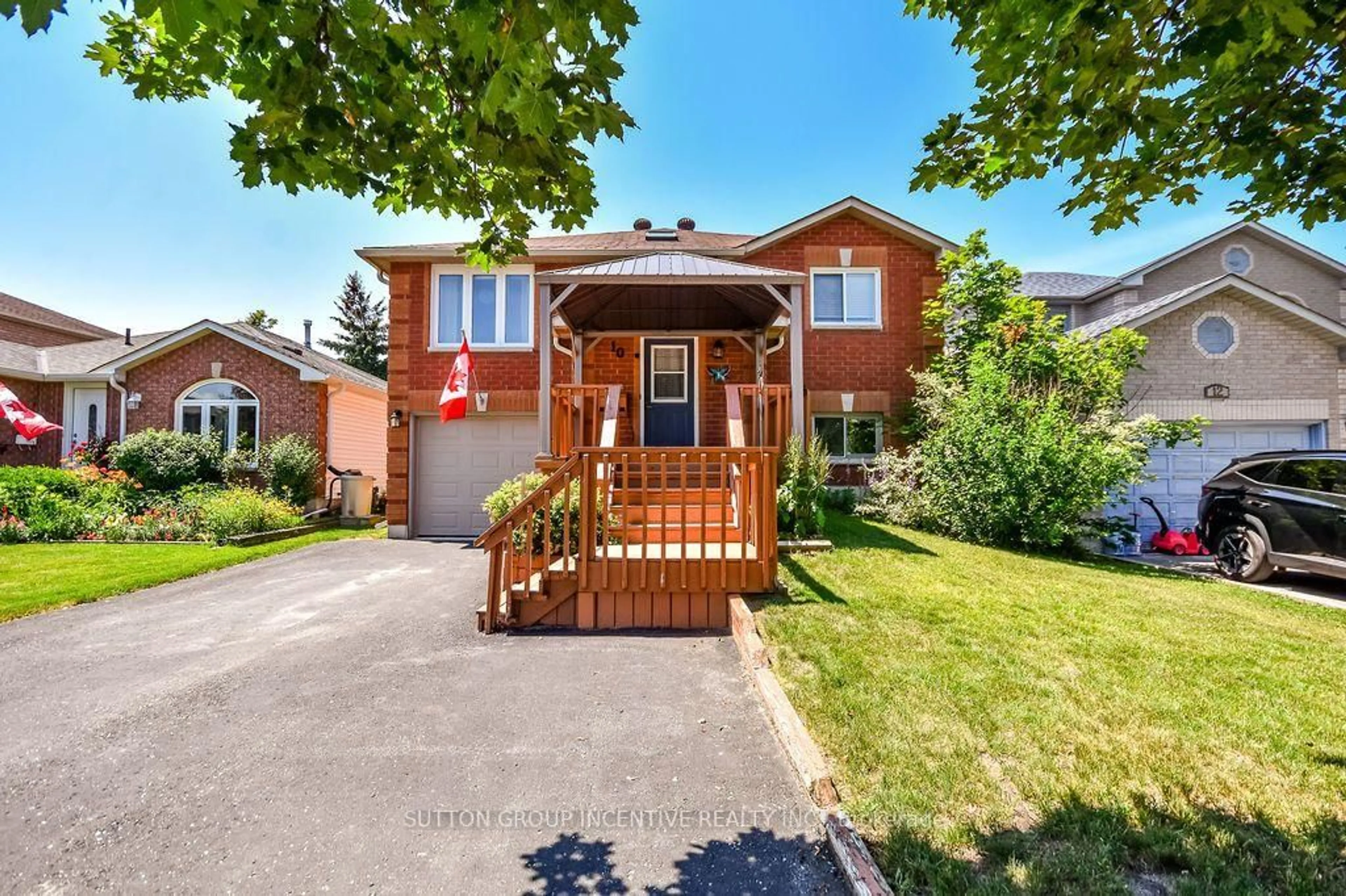 Home with brick exterior material, street for 10 Palling Lane, Barrie Ontario L4M 6H4