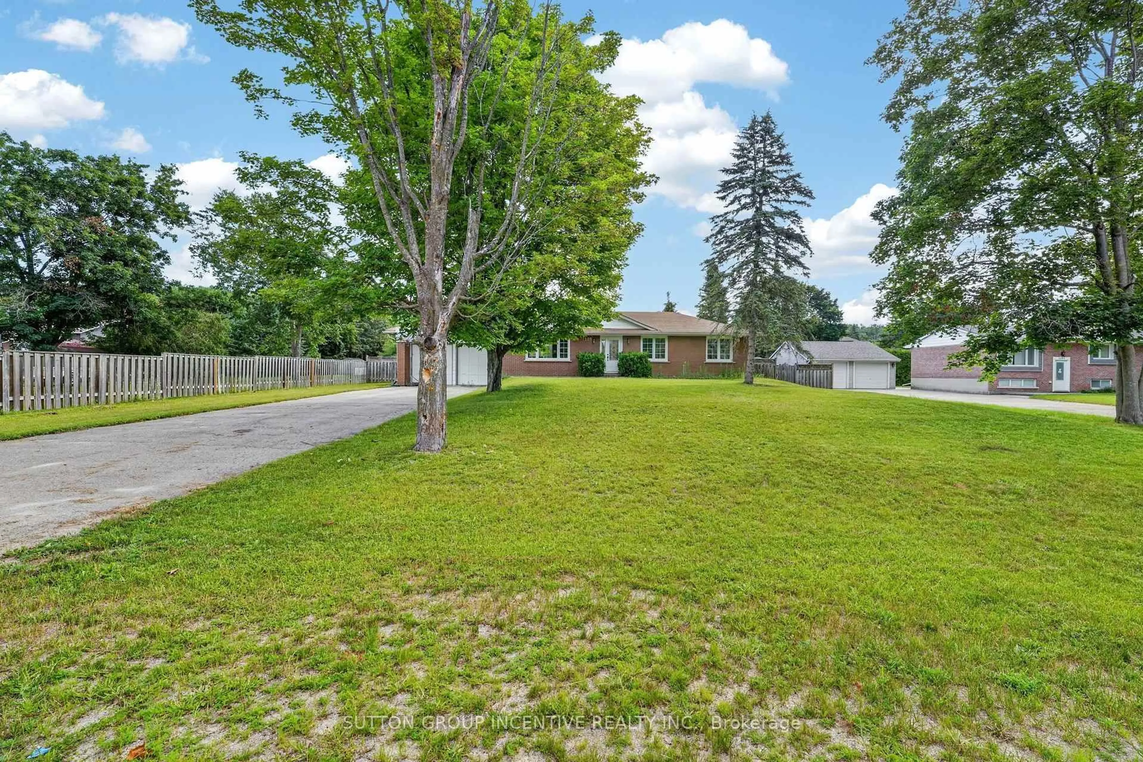 A pic from outside/outdoor area/front of a property/back of a property/a pic from drone, street for 1209 St Vincent St, Springwater Ontario L9X 0R2