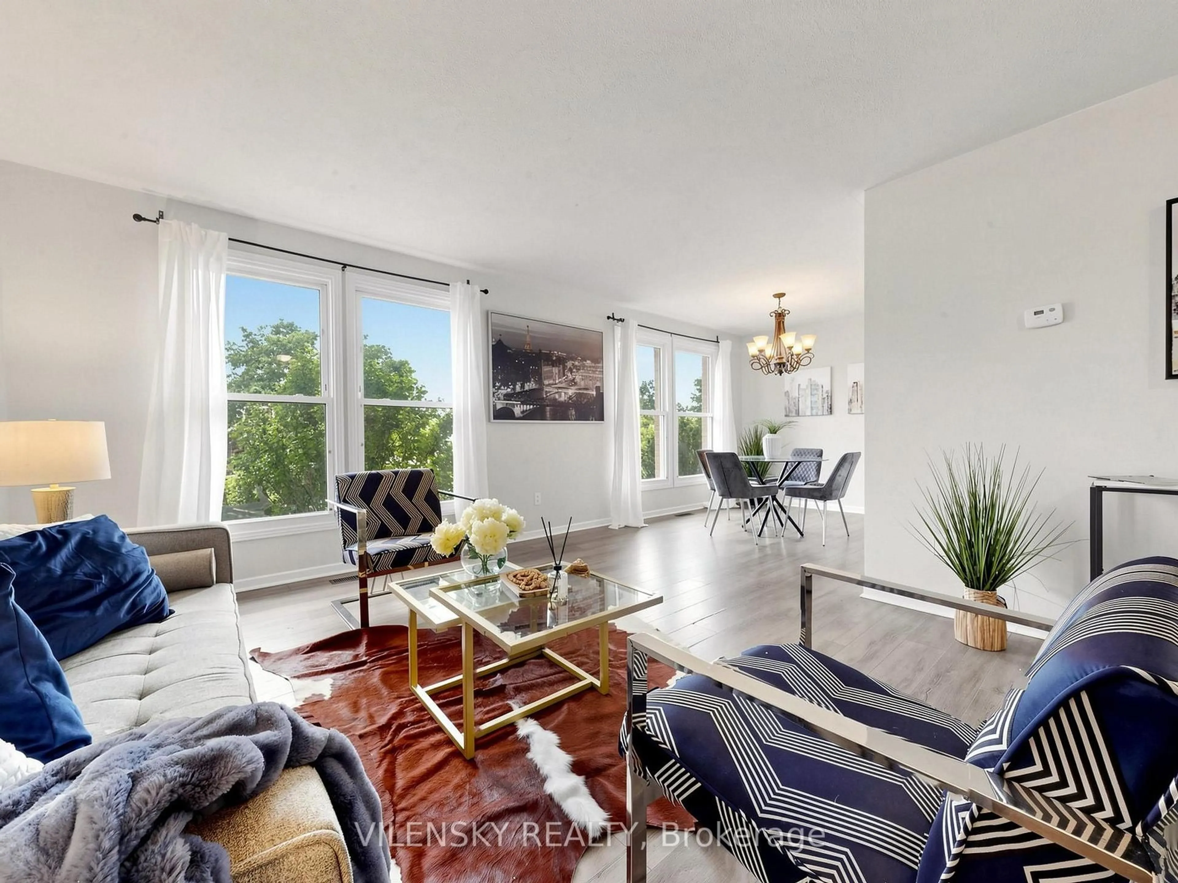 Living room with furniture, unknown for 1 Oriole Crt, Barrie Ontario L4M 5N1