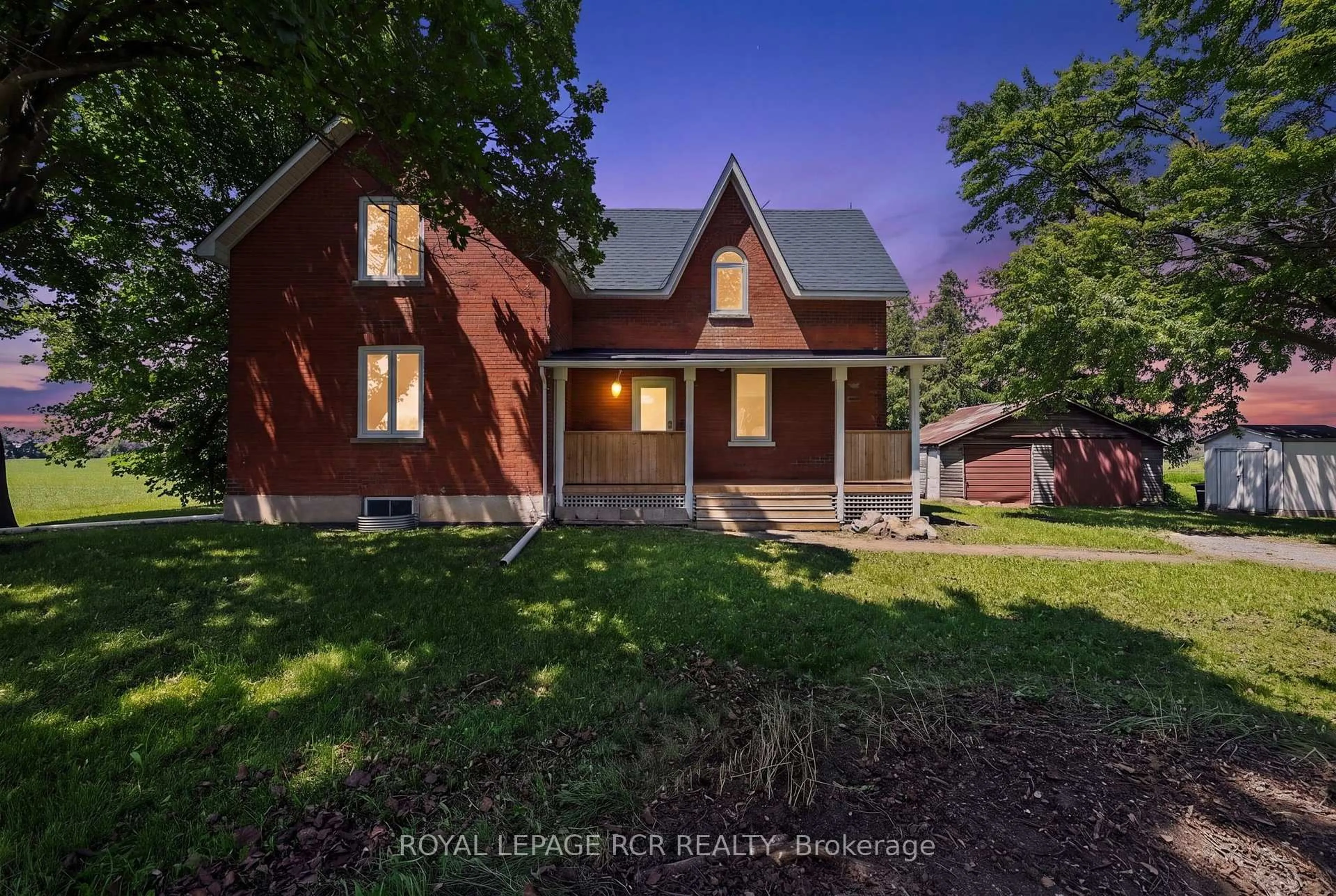 A pic from outside/outdoor area/front of a property/back of a property/a pic from drone, street for 4512 Concession Rd. 3, Clearview Ontario L0M 1N0