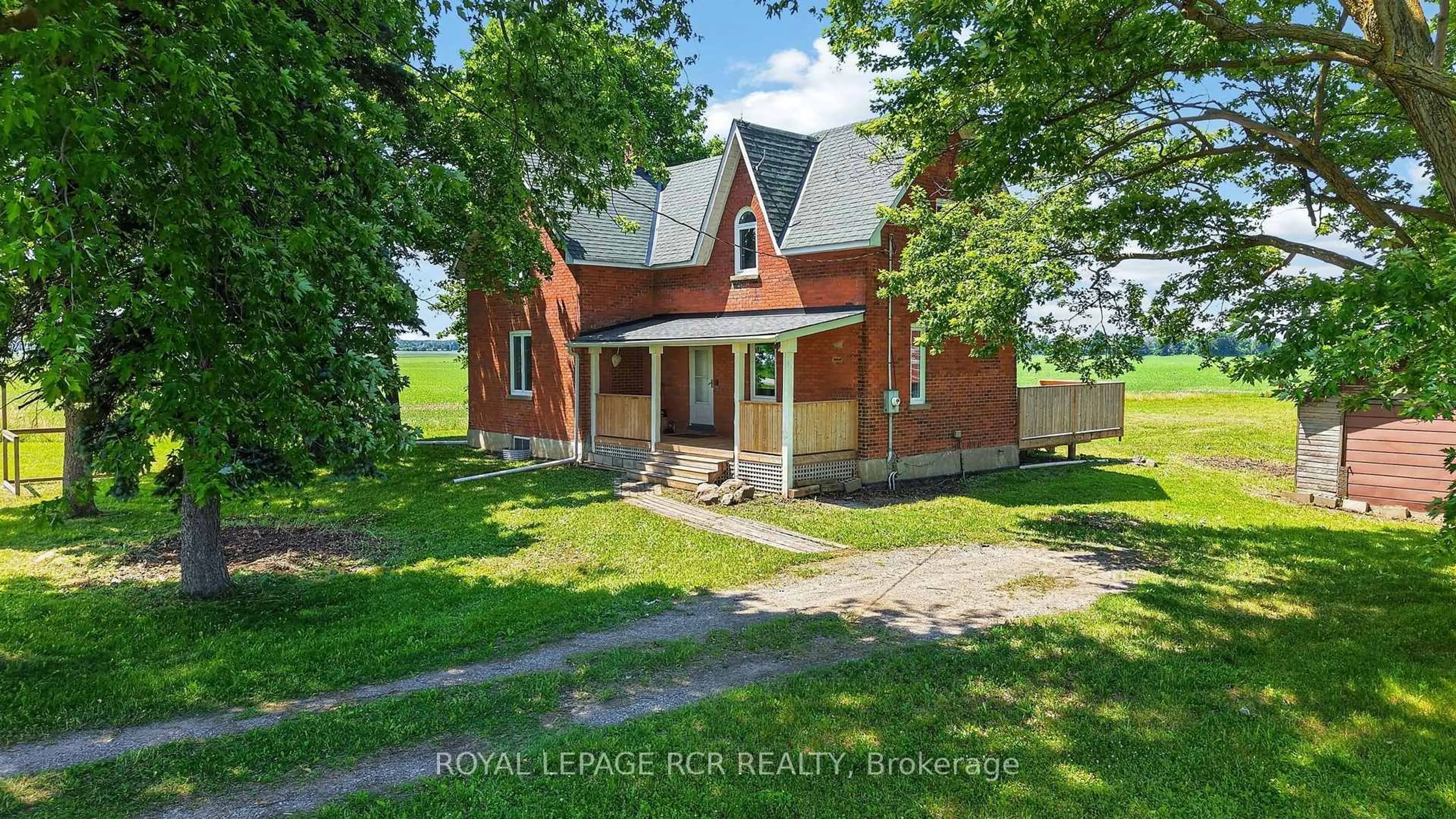 A pic from outside/outdoor area/front of a property/back of a property/a pic from drone, street for 4512 Concession Rd. 3, Clearview Ontario L0M 1N0