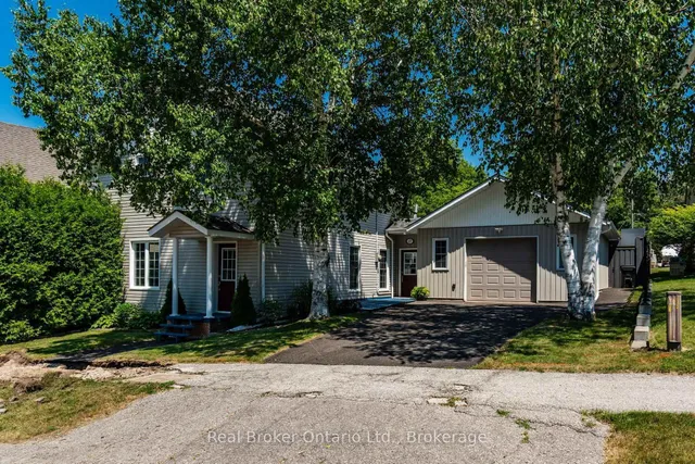 17 Peel St, Penetanguishene 2