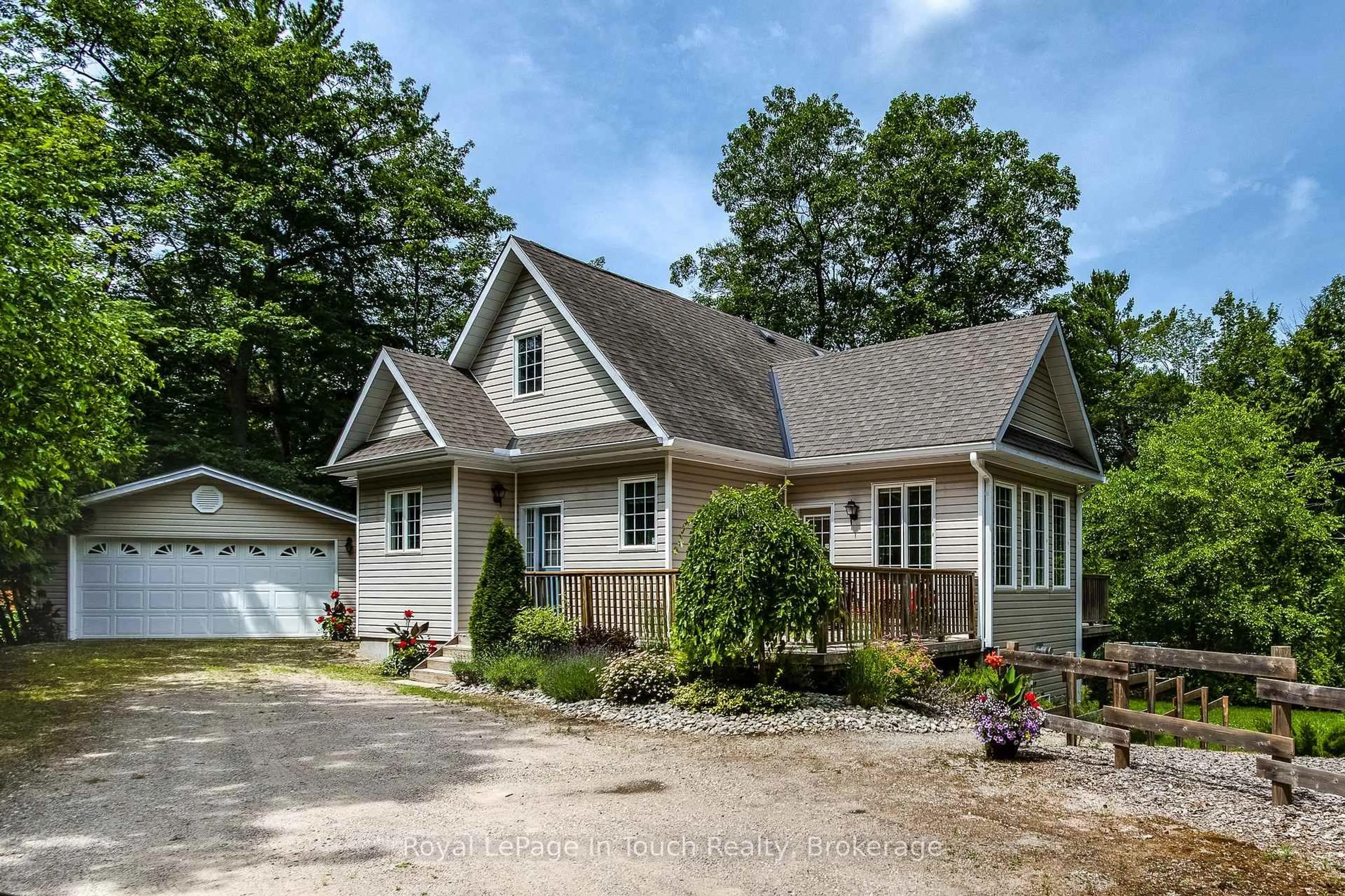 Home with vinyl exterior material, street for 8 Woodward Dr, Tiny Ontario L0L 2J0