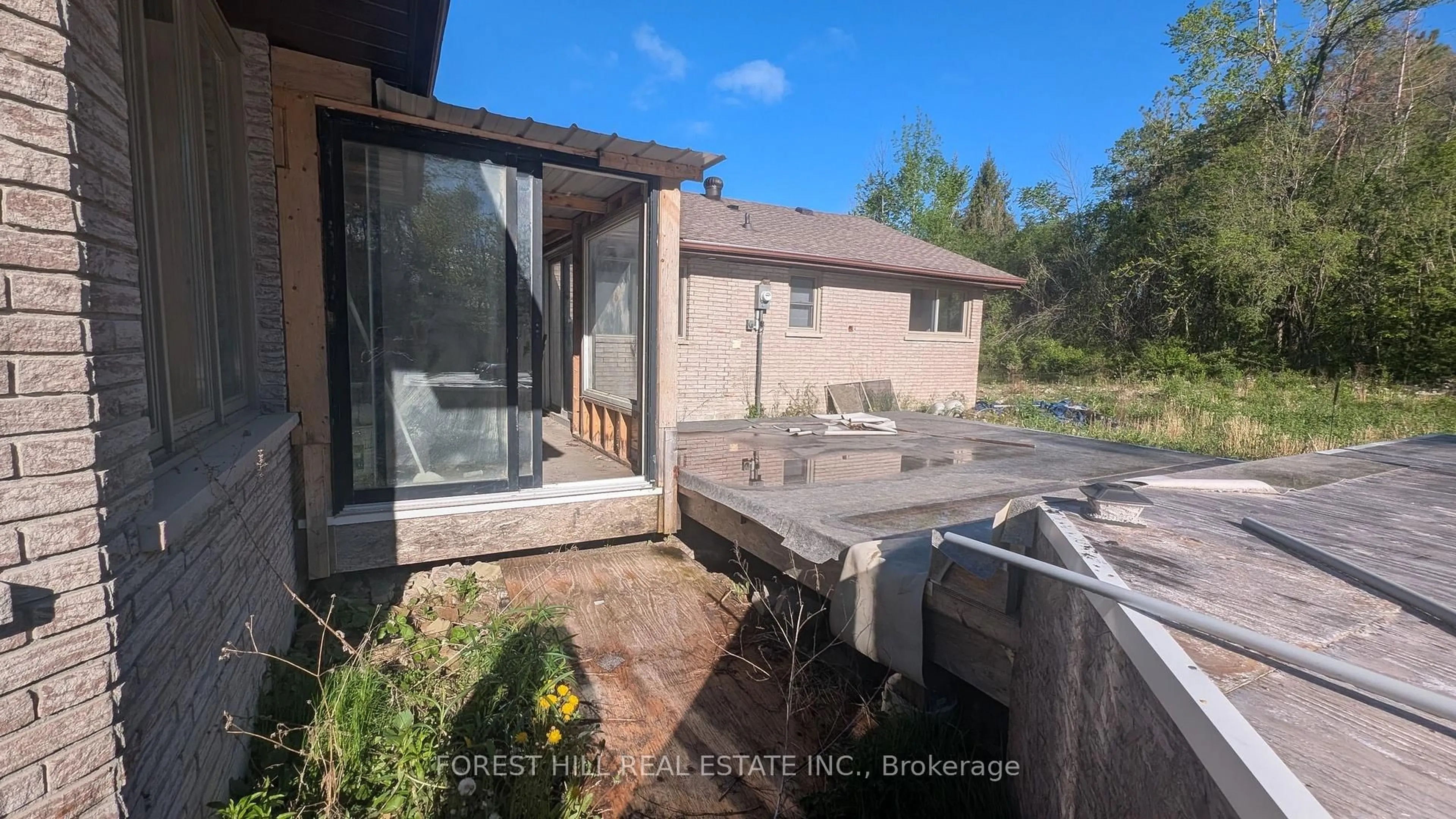 Patio, water/lake/river/ocean view for 4551 Orkney Hts, Ramara Ontario L3V 0S1