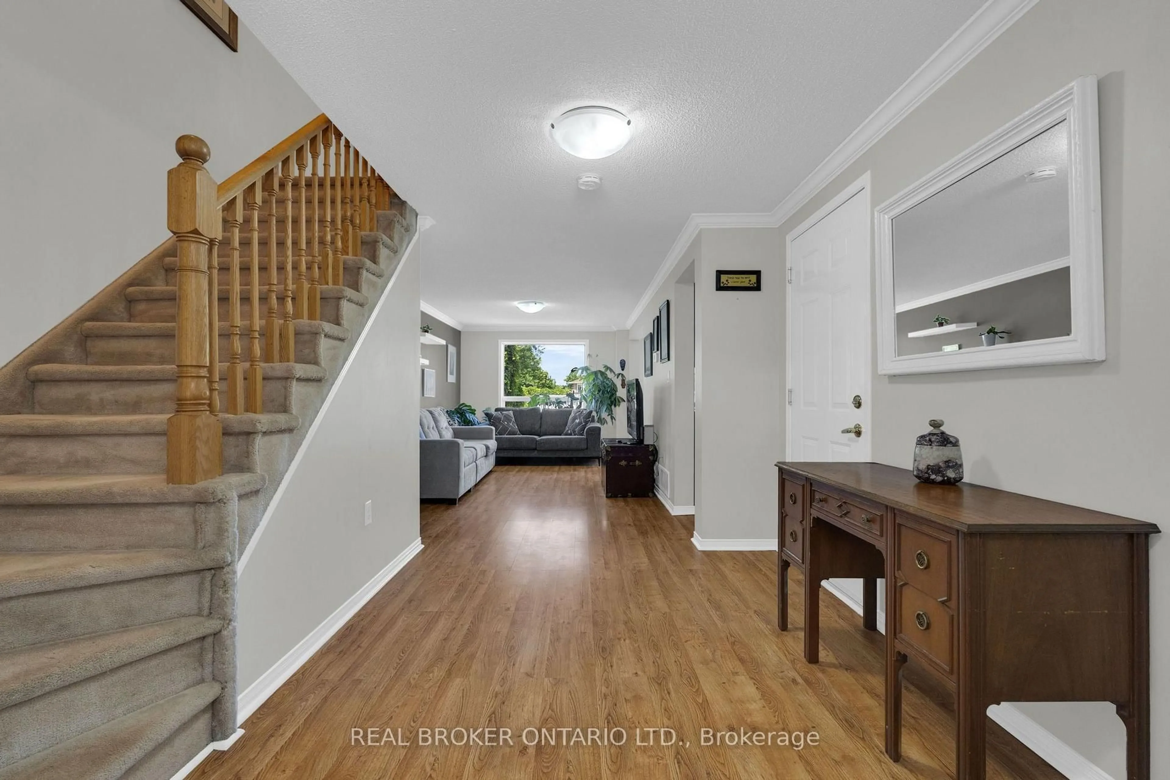 Unknown for 166 Tunbridge Rd, Barrie Ontario L4M 6S1