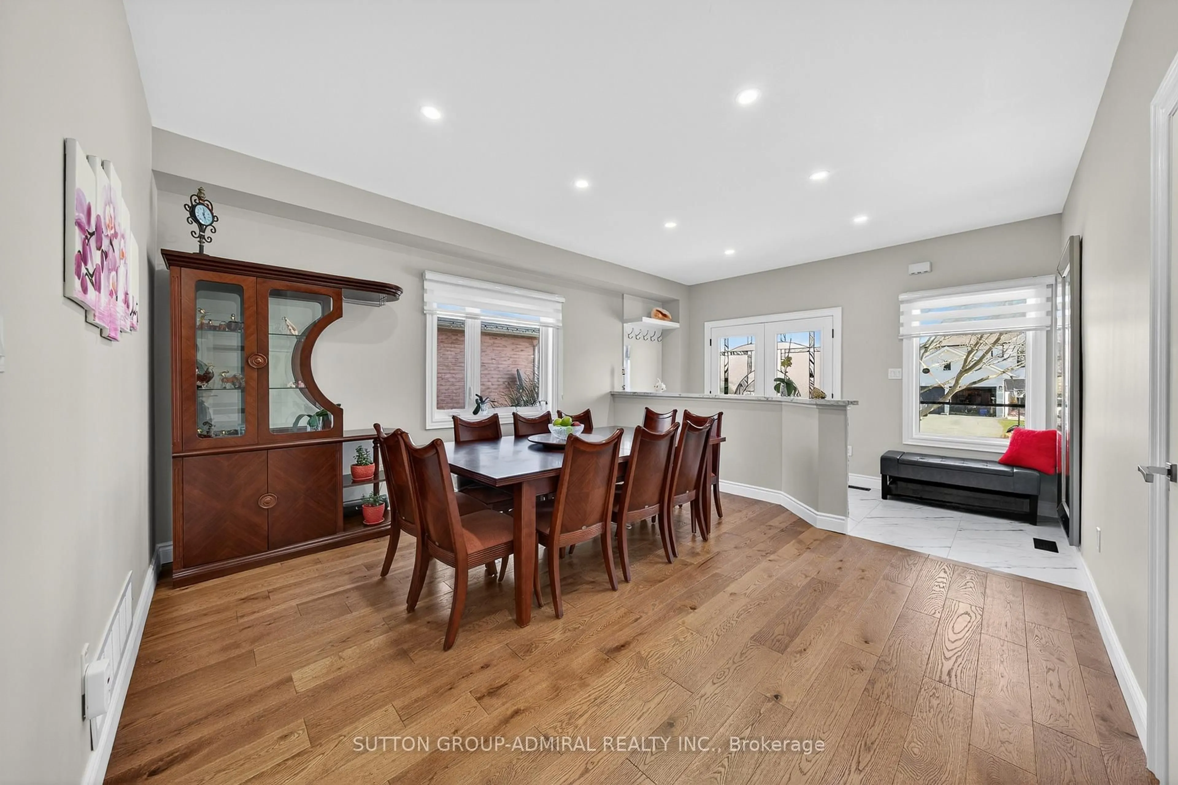 Dining room, unknown for 62 Prince George Cres, Barrie Ontario L4N 0K9