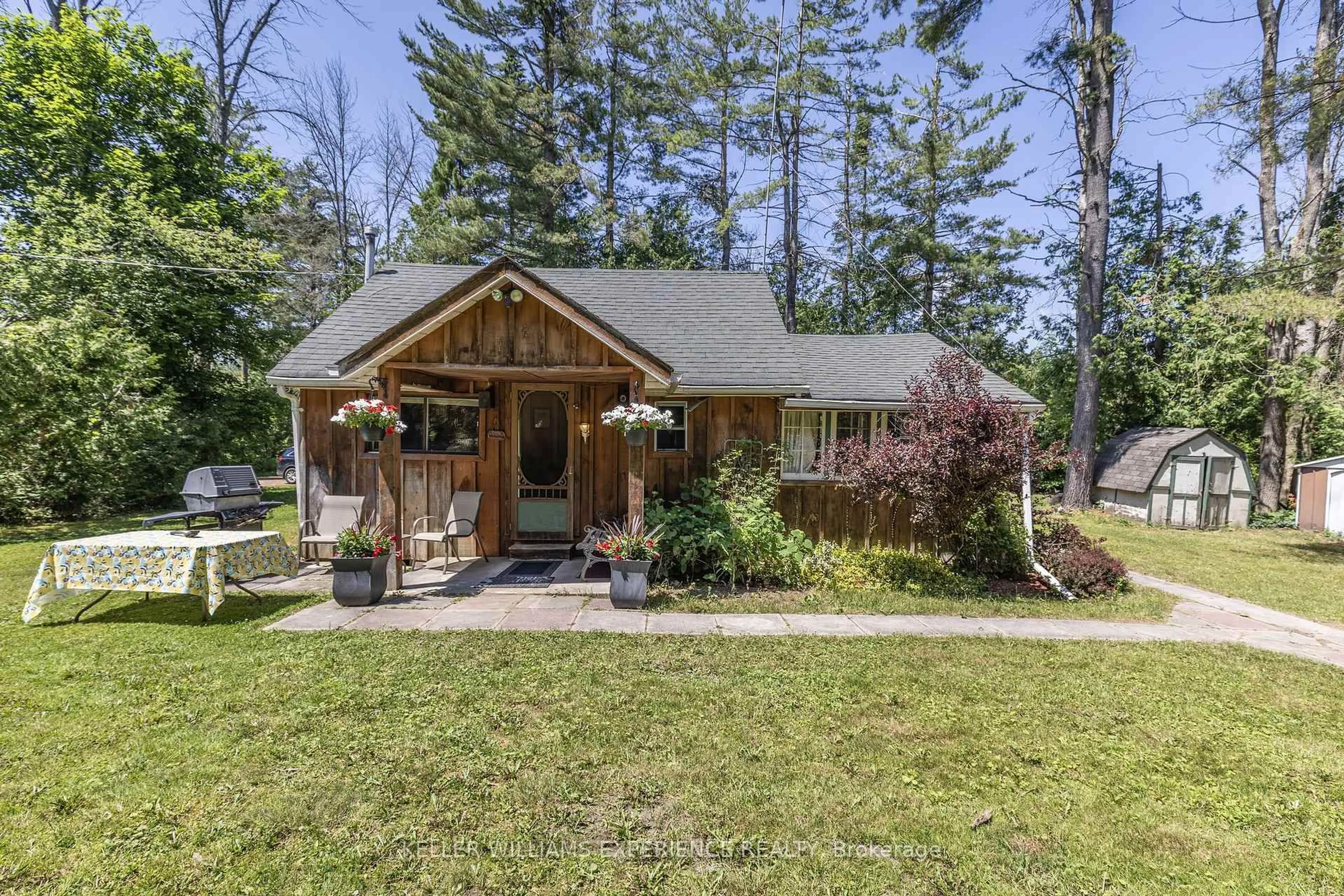Unknown for 10 Simcoe Rd, Oro-Medonte Ontario L0L 2E0