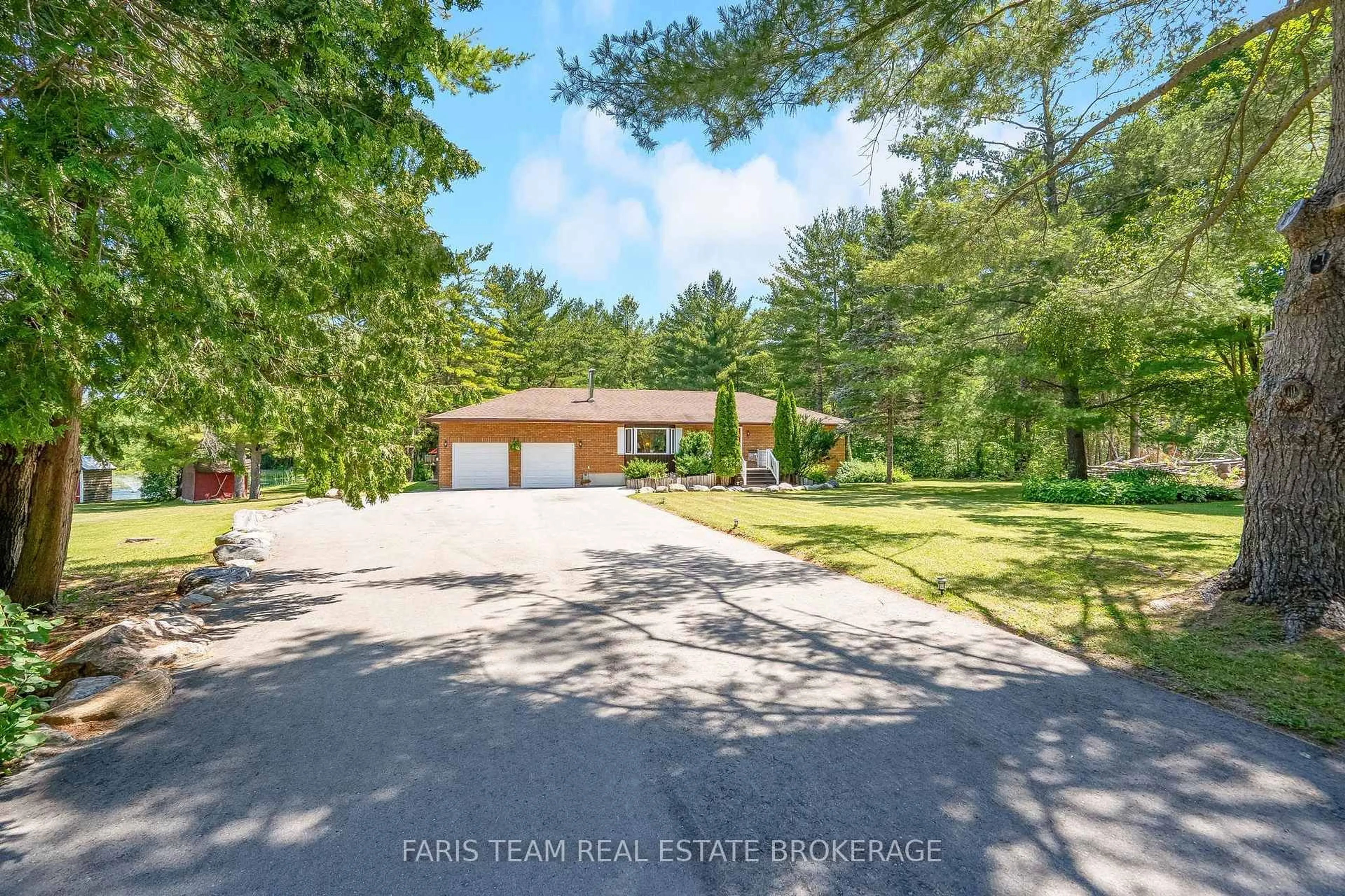 A pic from outside/outdoor area/front of a property/back of a property/a pic from drone, unknown for 5645 Line 8, Oro-Medonte Ontario L0K 1N0
