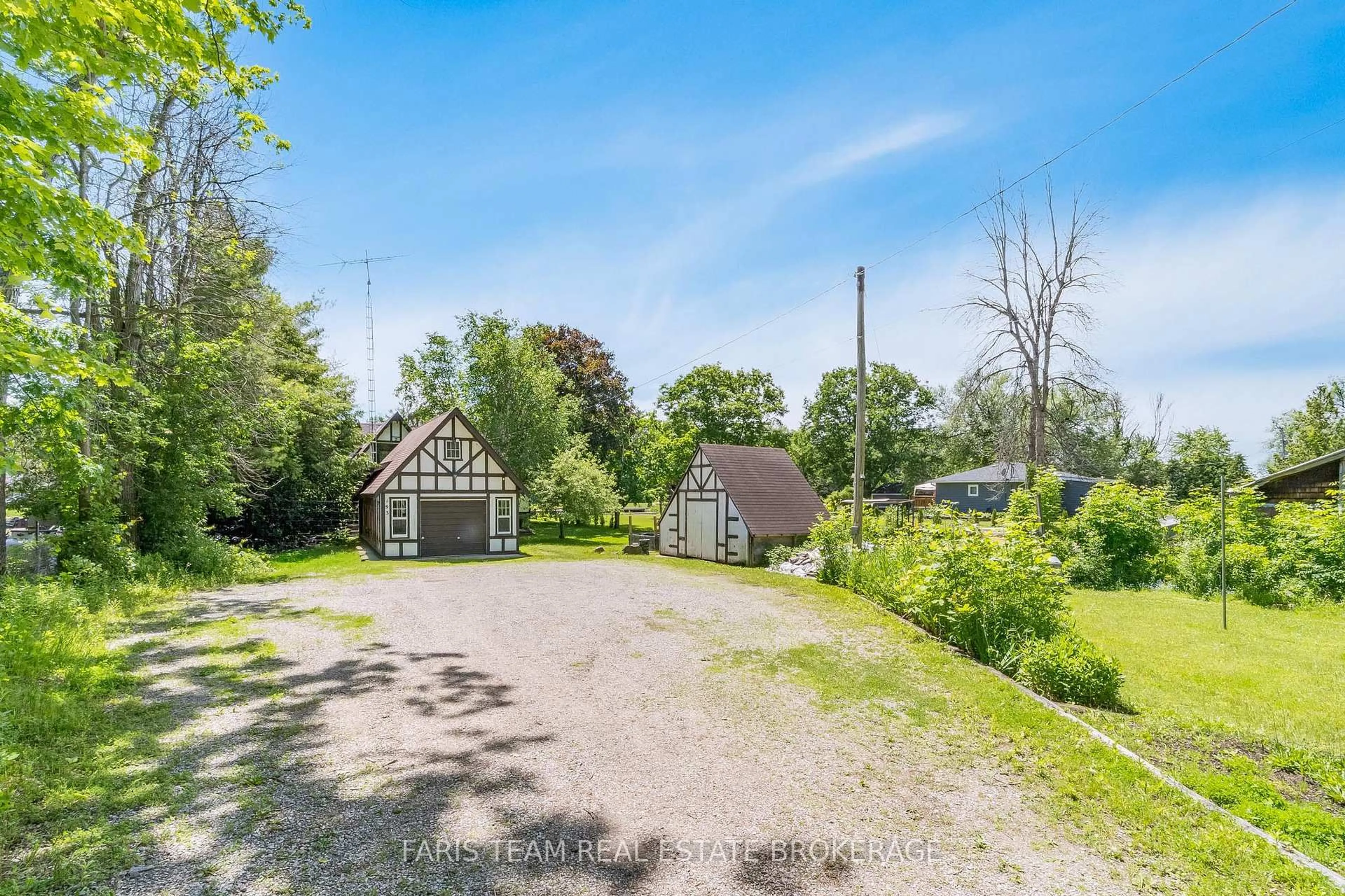 A pic from outside/outdoor area/front of a property/back of a property/a pic from drone, water/lake/river/ocean view for 193 Gouett St, Tay Ontario L0K 2C0