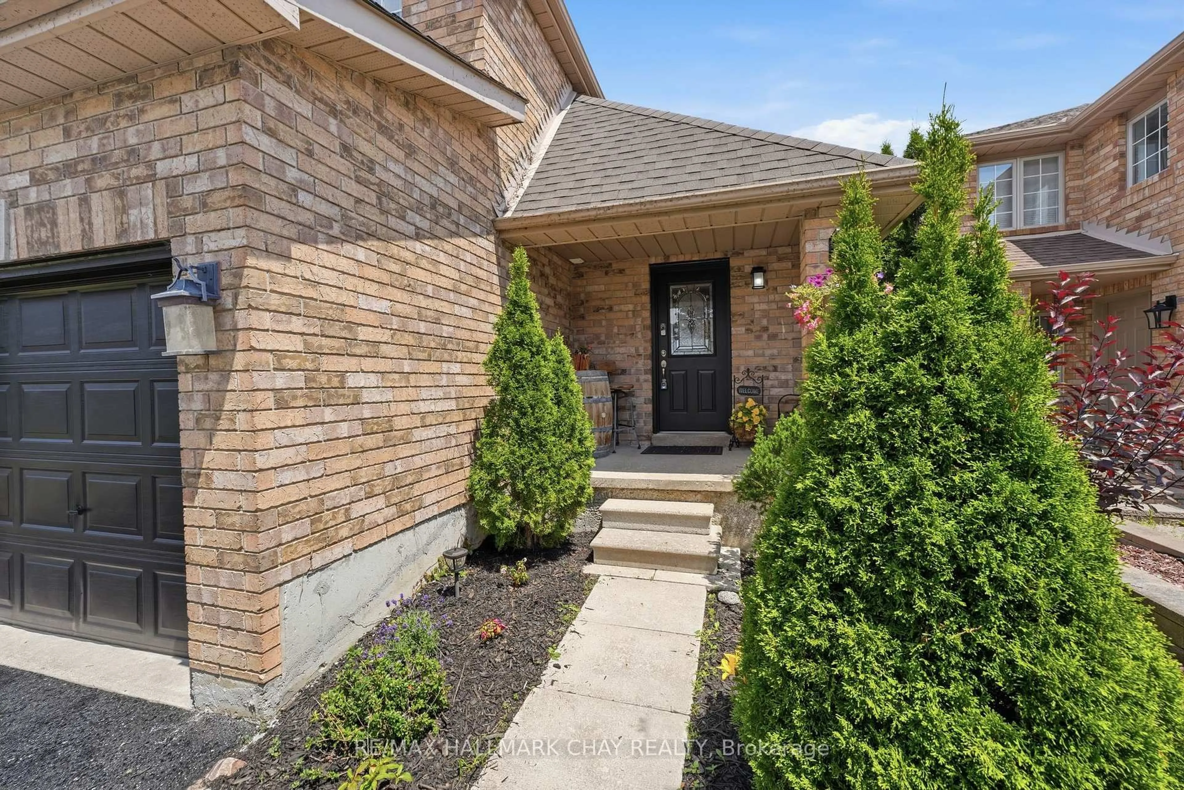 Home with brick exterior material, street for 228 Wessenger Dr, Barrie Ontario L4N 8R4