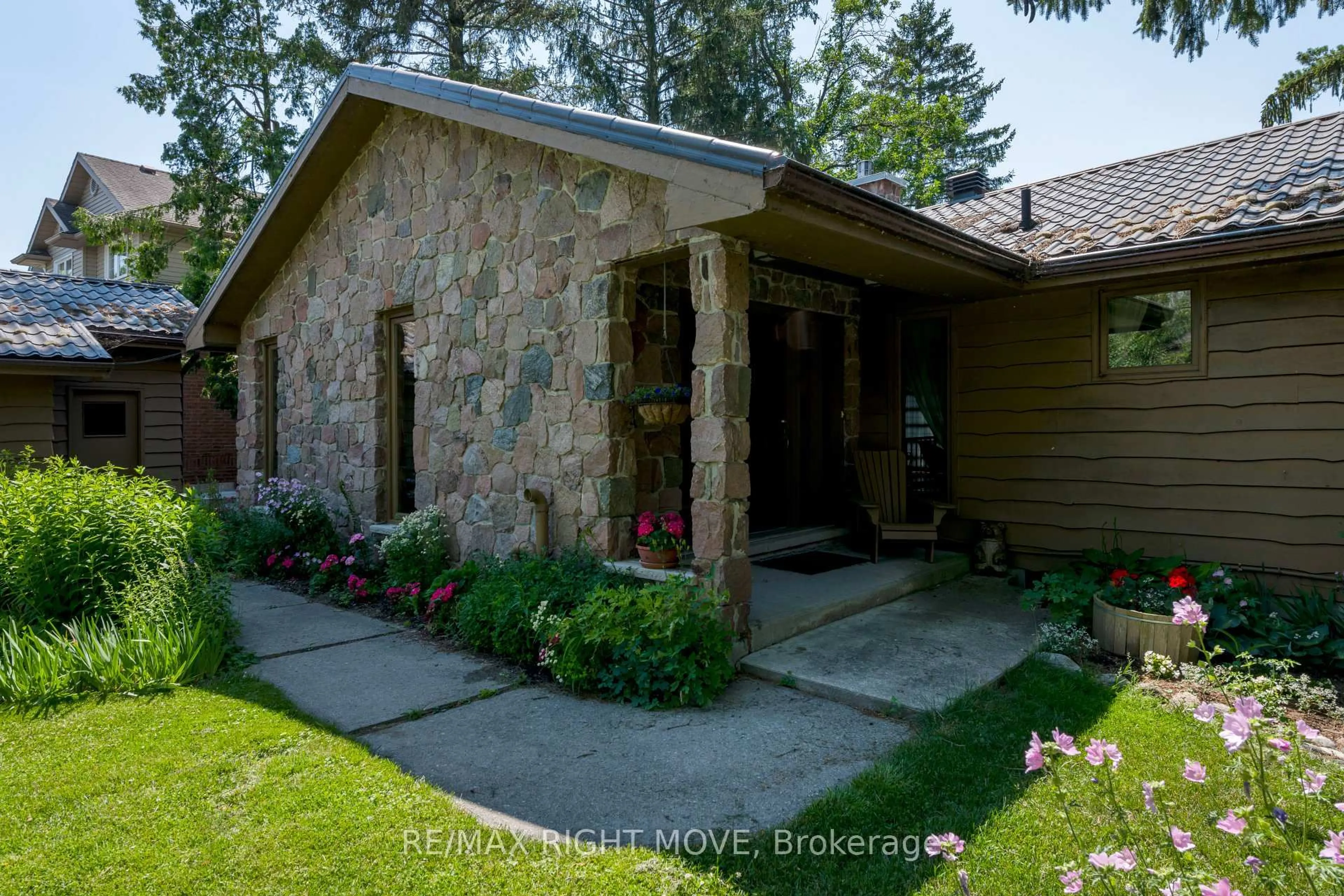 Unknown for 5498 Fawn Bay Rd, Ramara Ontario L3V 6H6