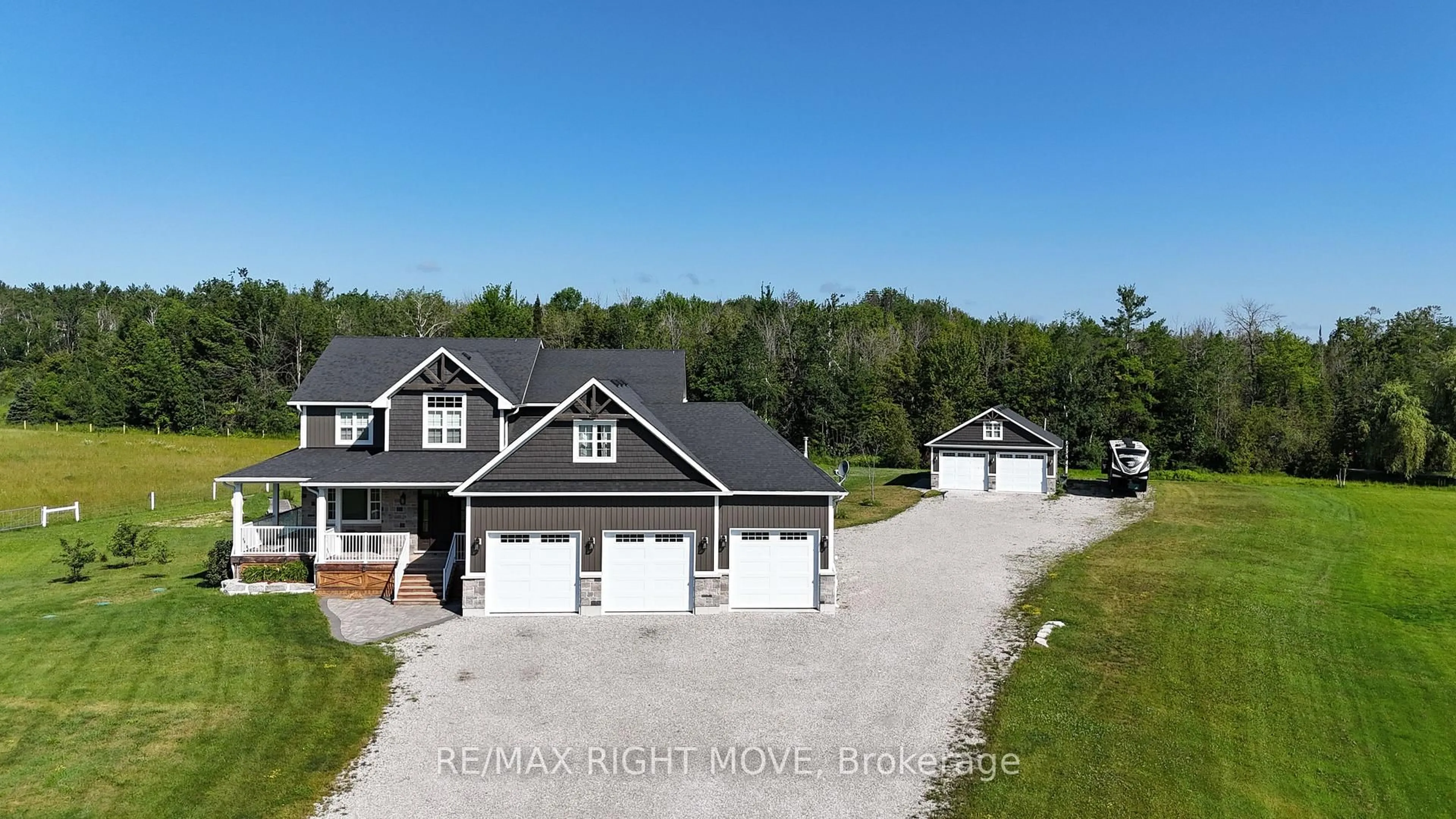 A pic from outside/outdoor area/front of a property/back of a property/a pic from drone, unknown for 2448 Stockdale Rd, Severn Ontario L3V 6P9