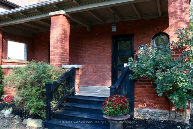 143 Fourth St, Collingwood 4