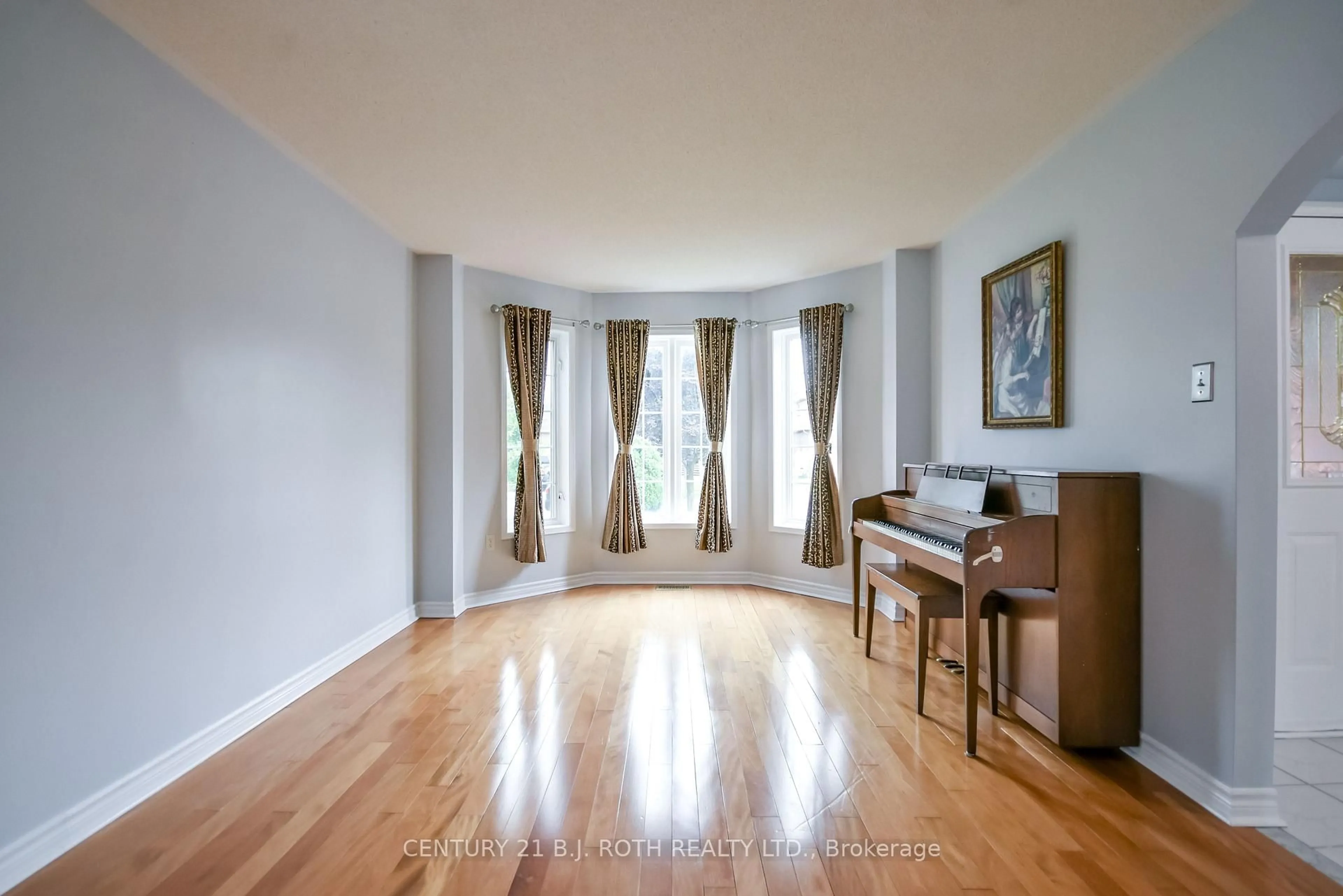 A pic of a room for 17 CROMPTON Dr, Barrie Ontario L4M 6N1