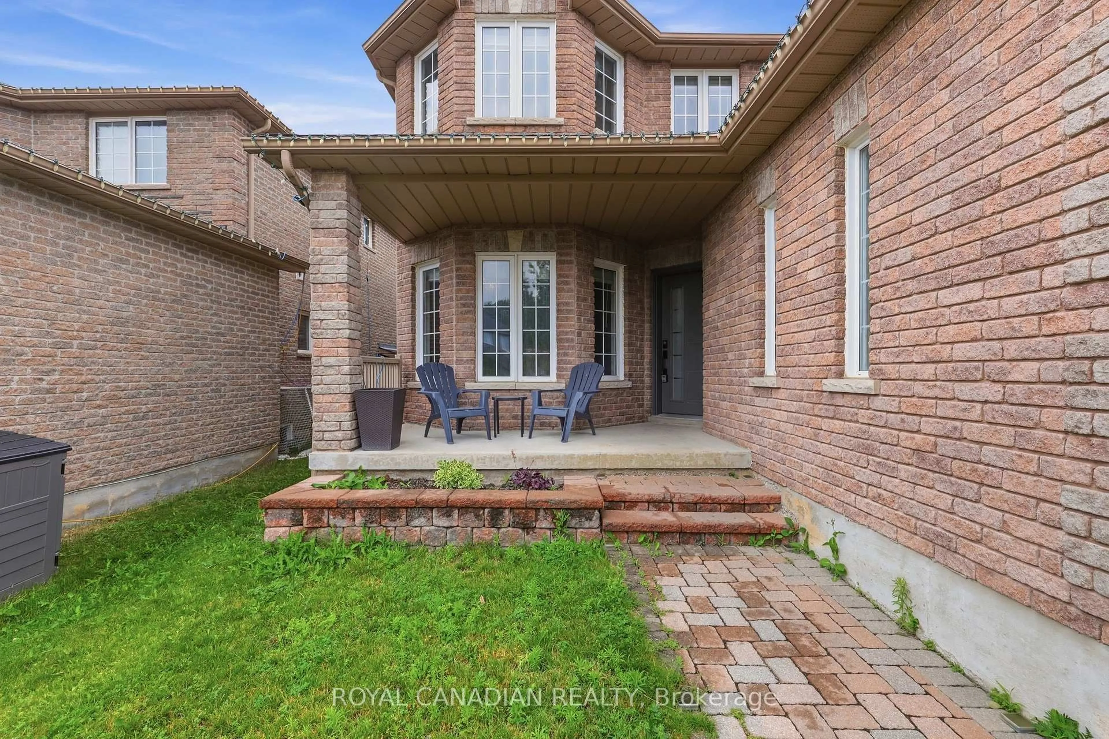 Home with brick exterior material, street for 264 Country Lane, Barrie Ontario L4N 0Y3