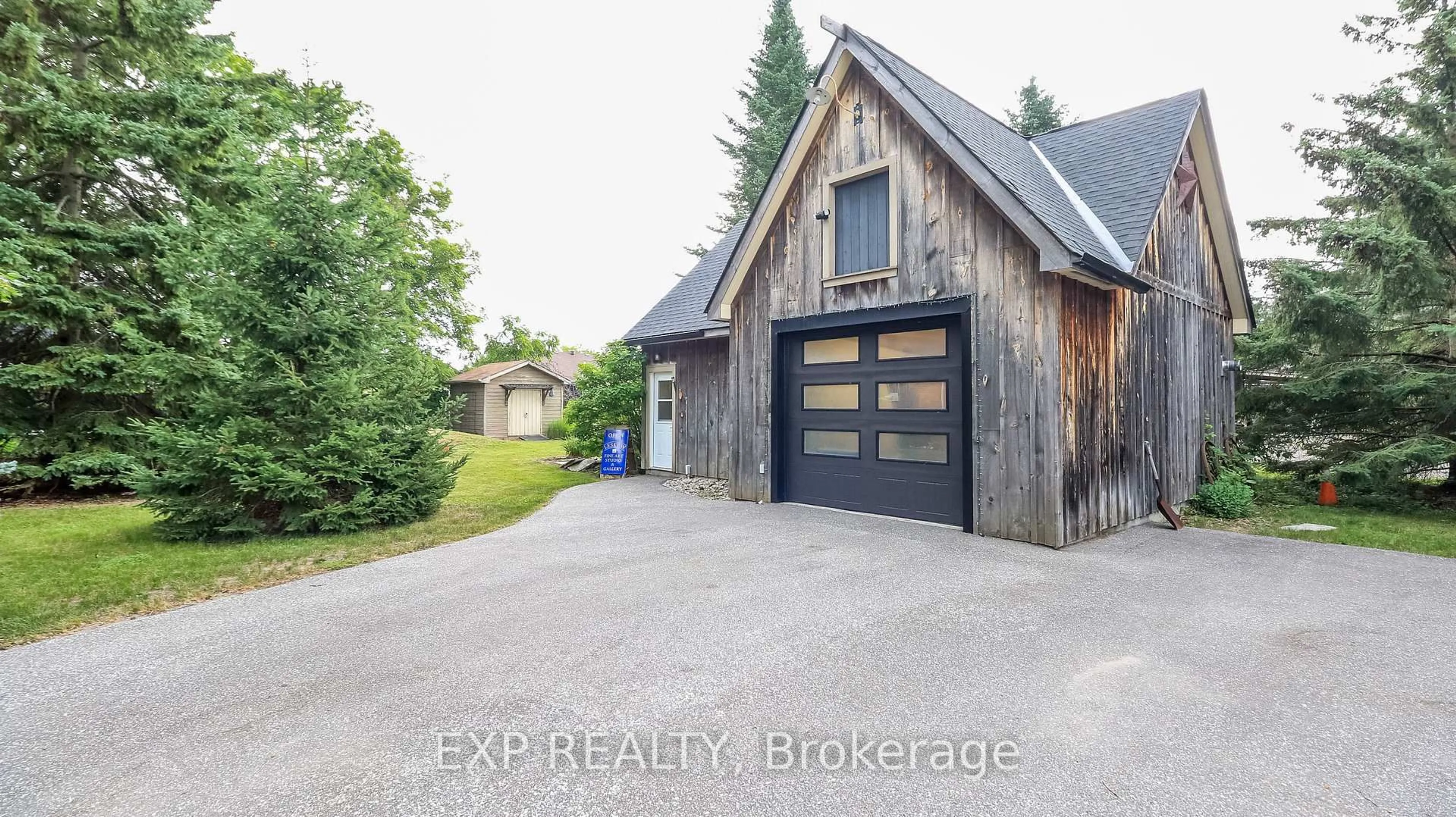 Indoor garage for 1723 George Johnston Rd, Springwater Ontario L0L 1Y0