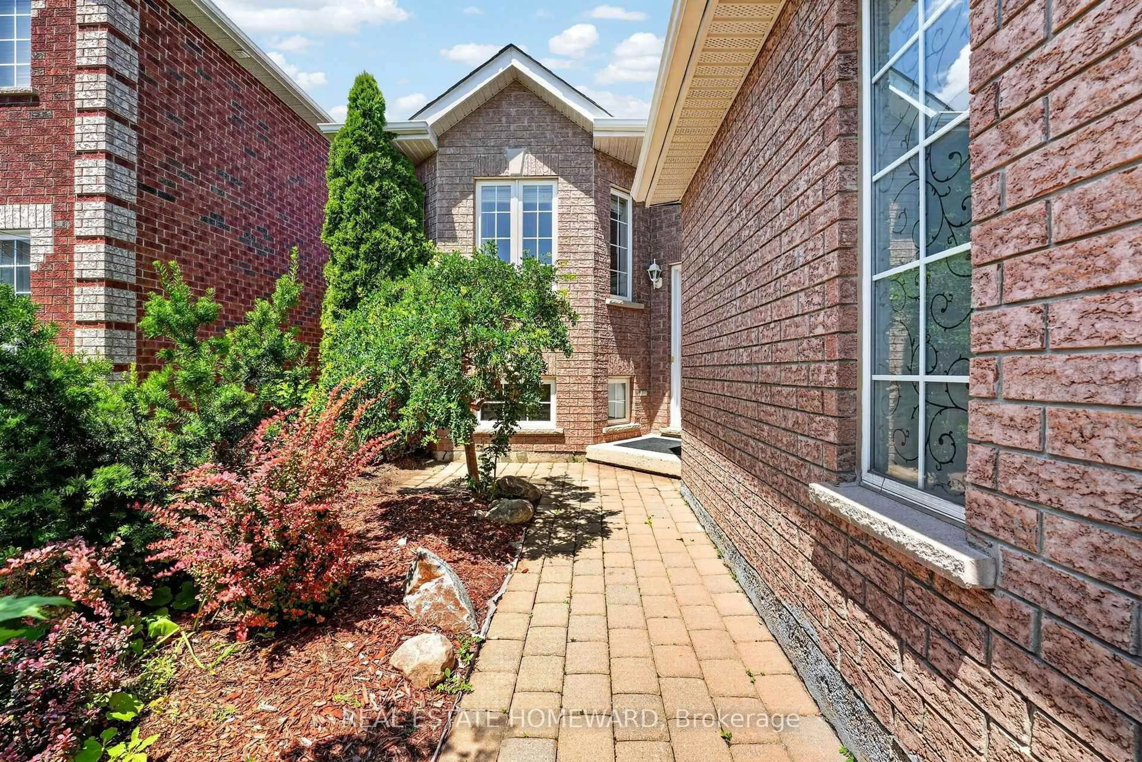 Home with brick exterior material, street for 26 Nicole Marie Ave, Barrie Ontario L4M 6Y8