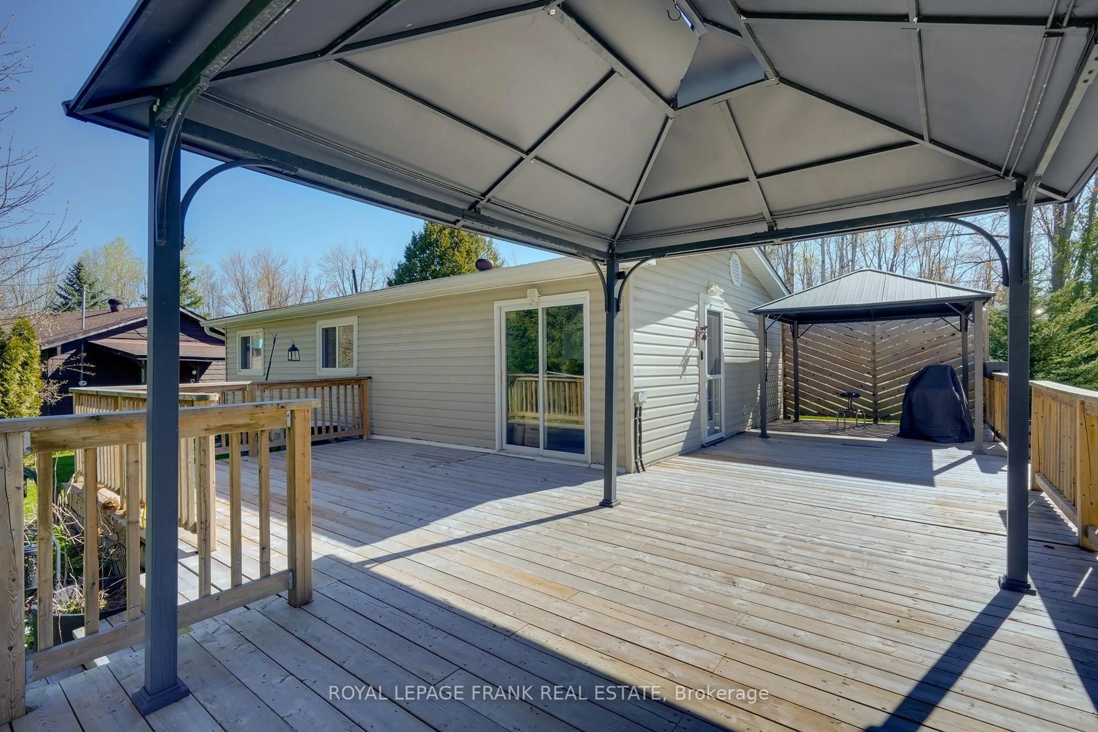 Patio, unknown for 3576 John St, Ramara Ontario L0K 1B0