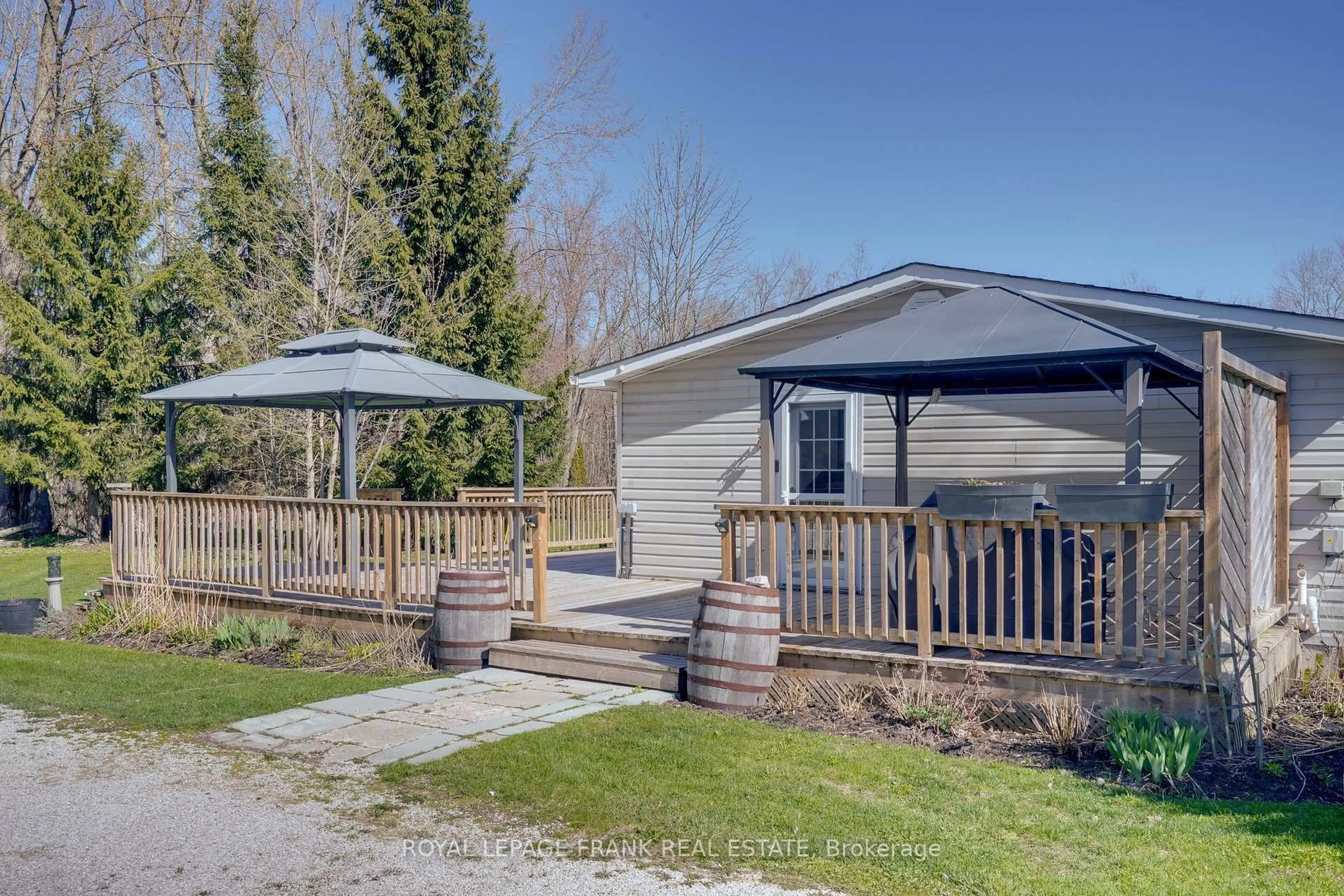 Unknown for 3576 John St, Ramara Ontario L0K 1B0